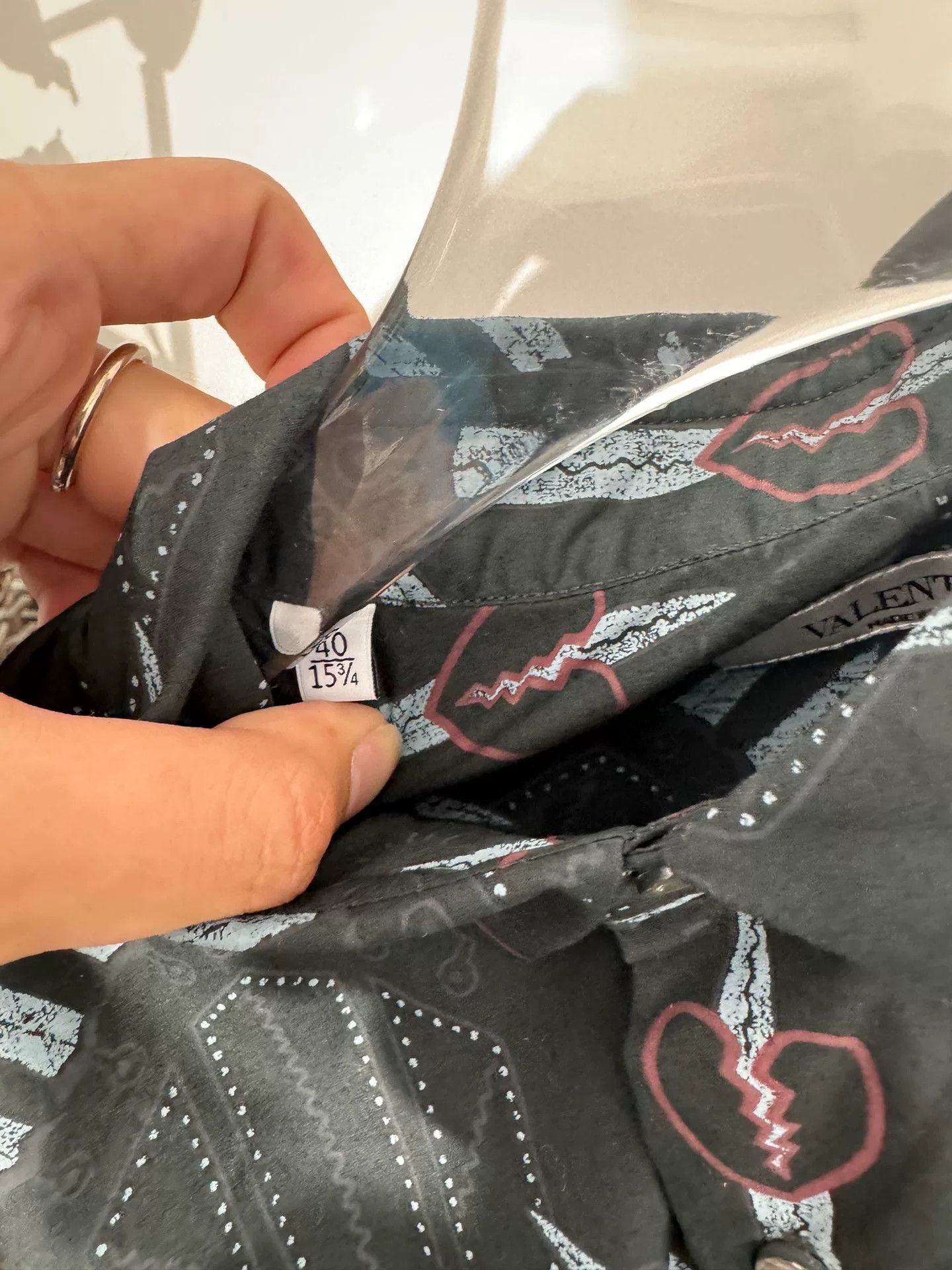 Valentino Valentino Heart Print Shirt Size 40 Size S / US 4 / IT 40 - 4 Thumbnail
