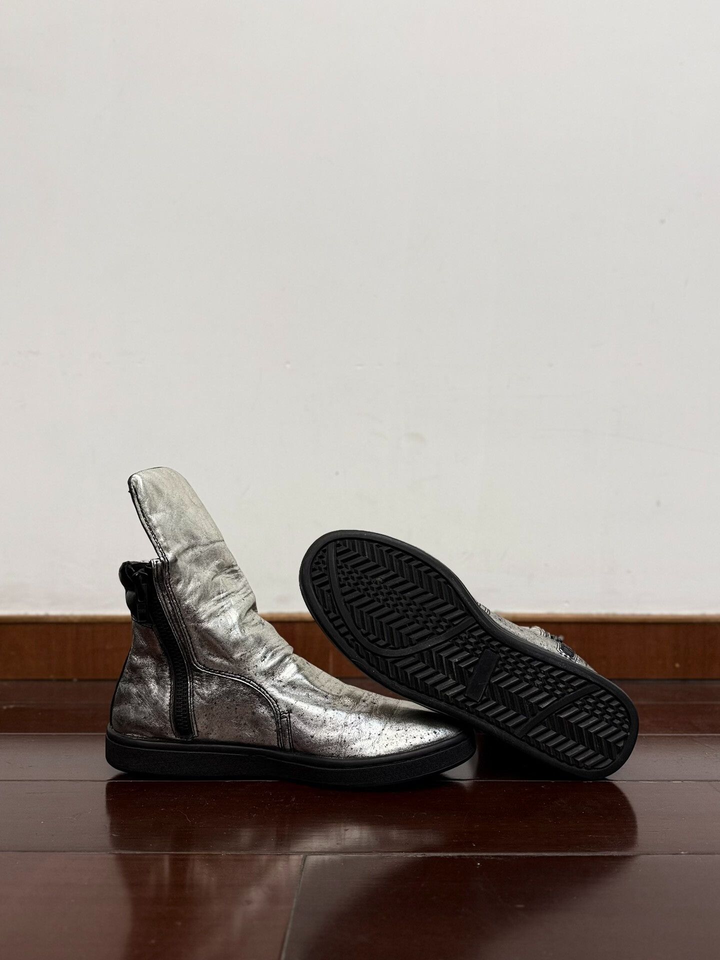 Japanese Brand Metallic Dark Vintage Ankle Boots Size US 9 / EU 42 - 2 Thumbnail