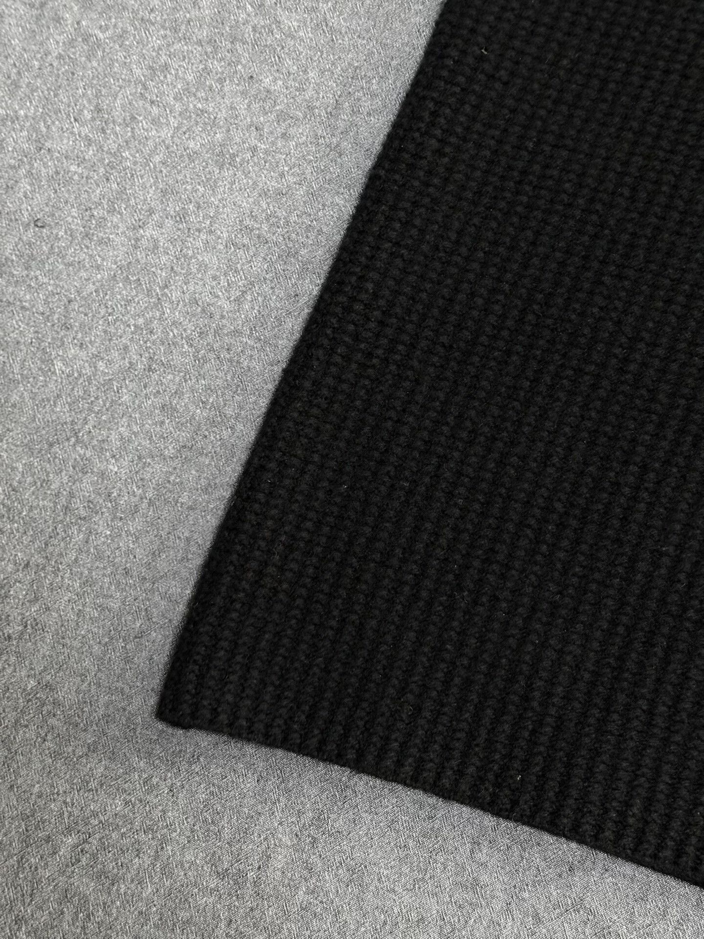 Japanese Brand Black High Neck Wool Sweater Size US L / EU 52-54 / 3 - 6 Thumbnail