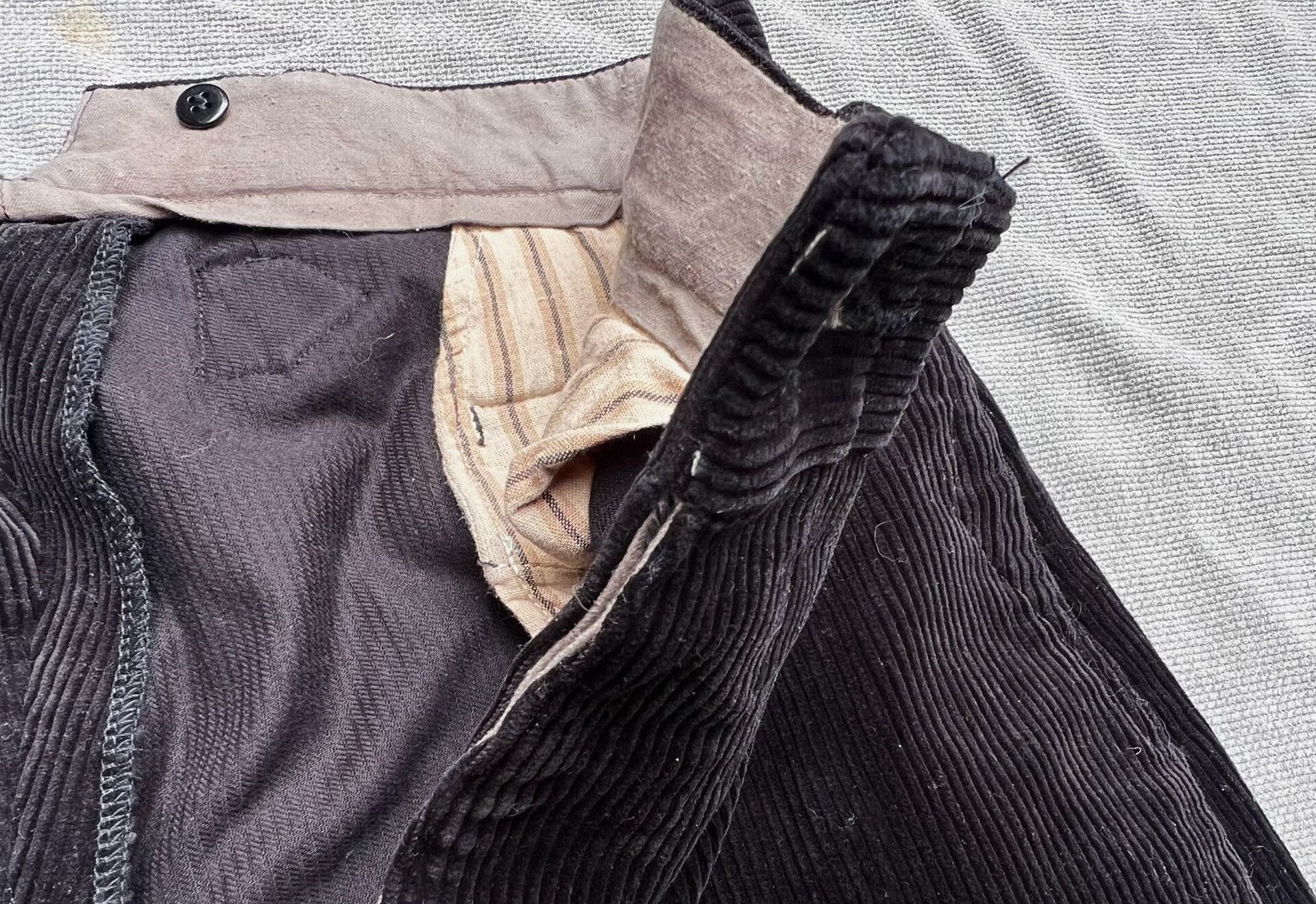 Vintage Black Wide-Leg Corduroy Trousers Size 30" / US 8 / IT 44 - 3 Thumbnail