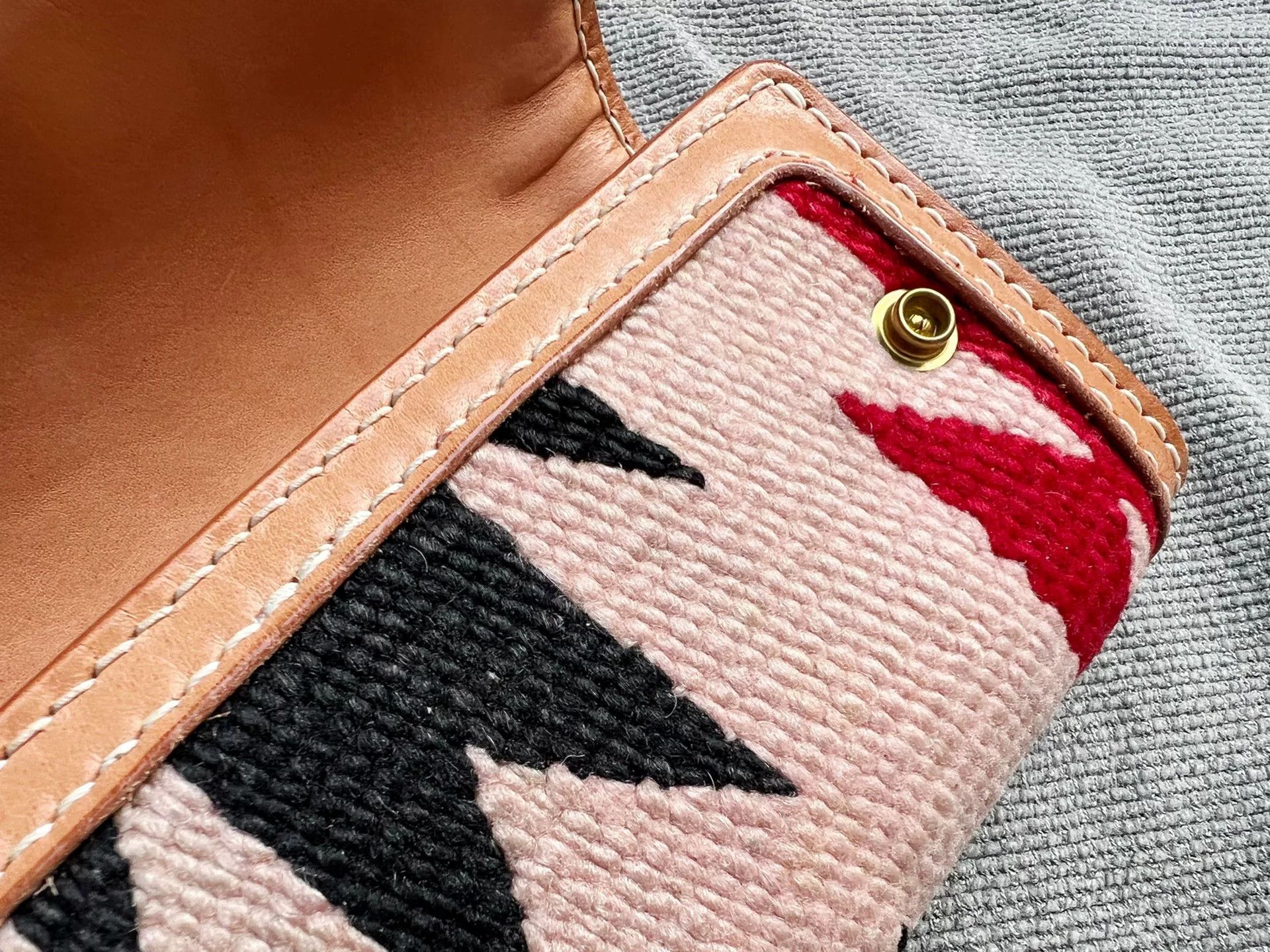 Japanese Brand Long Wallet with Navajo Blanket Design Size ONE SIZE - 3 Thumbnail
