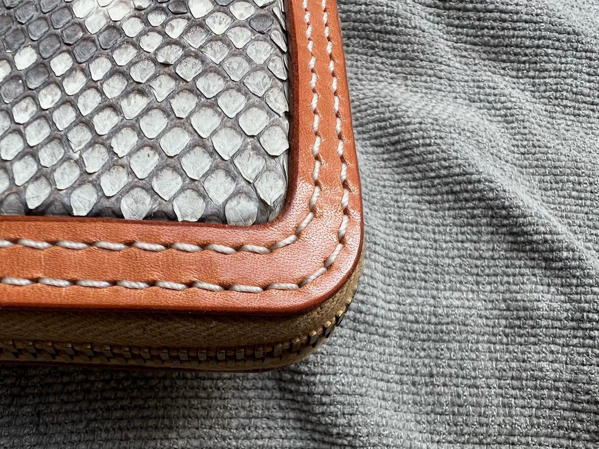 Japanese Brand Tenjinworks Python Zip Wallet Clutch Size ONE SIZE - 5 Thumbnail