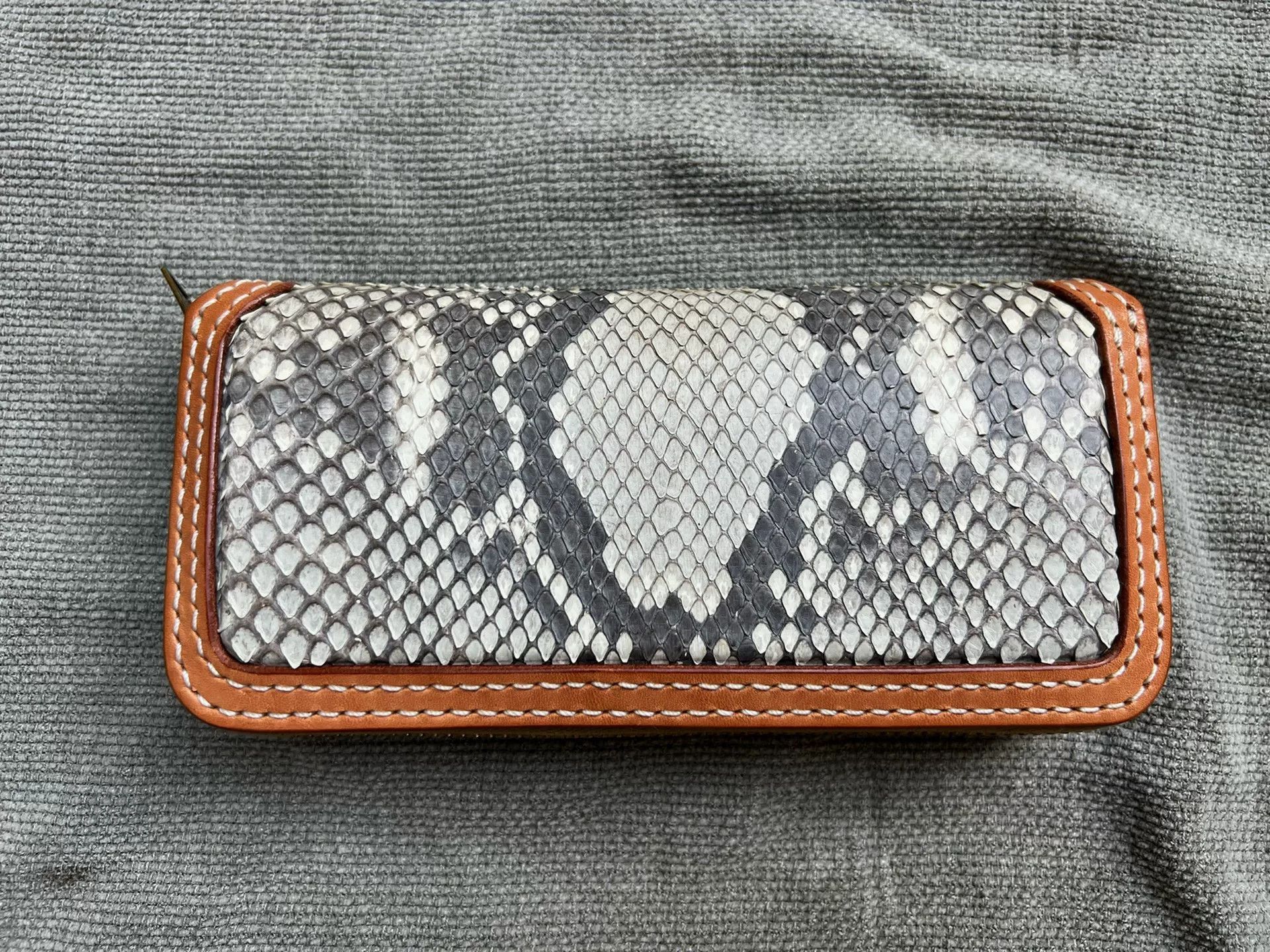 Japanese Brand Tenjinworks Python Zip Wallet Clutch Size ONE SIZE - 2 Thumbnail