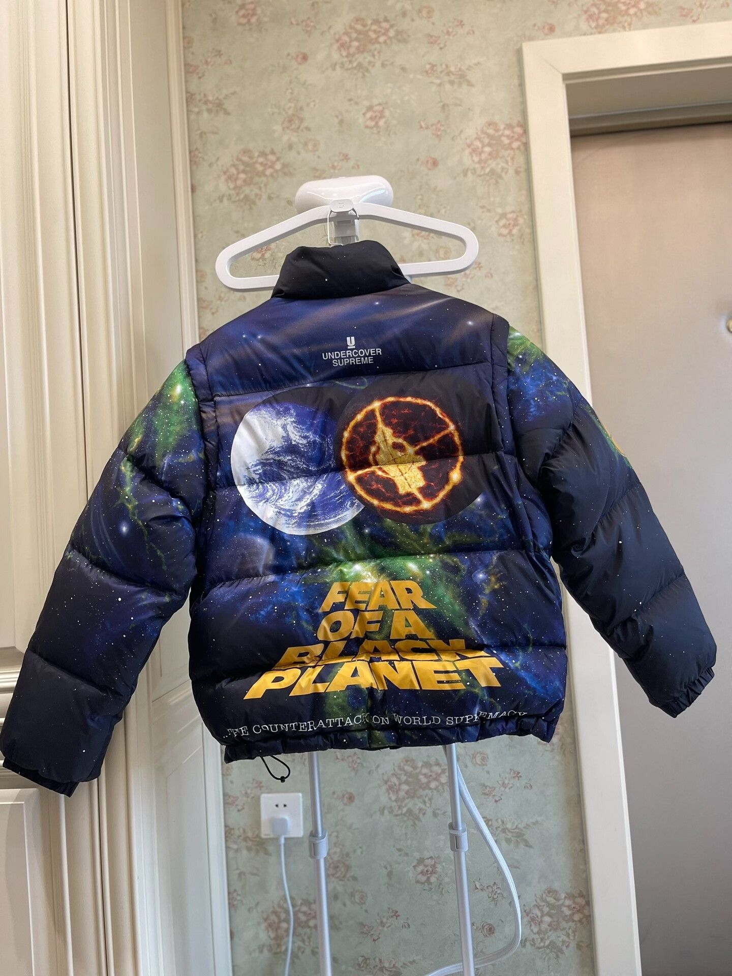 Undercover Undercover x Supreme Starry Sky Short Down Jacket Size US M / EU 48-50 / 2 - 2 Thumbnail