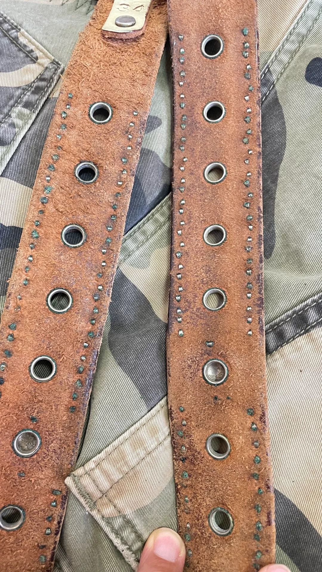 Japanese Brand HTC Distressed White Rivet Belt Size 34 Size ONE SIZE - 4 Thumbnail