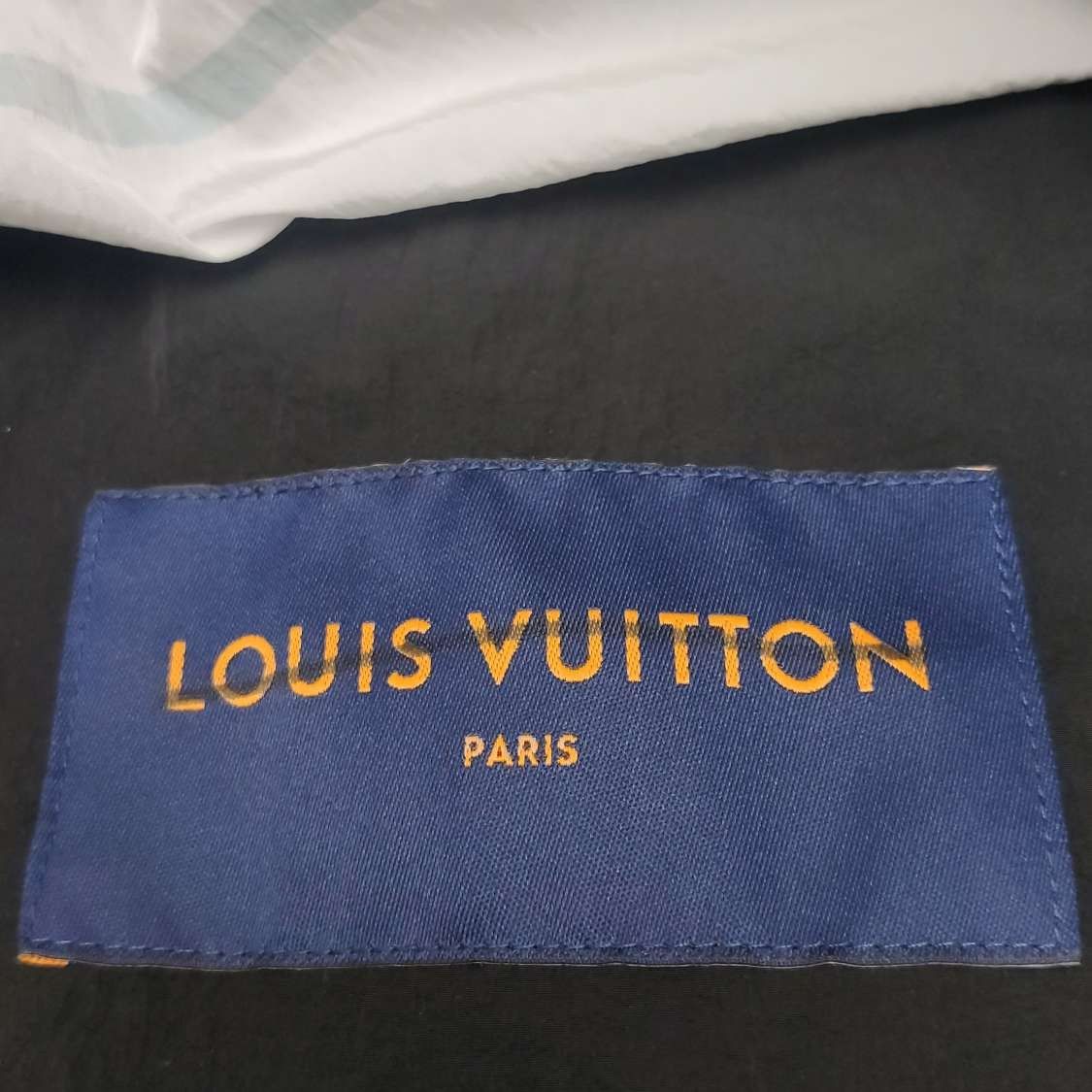 Louis Vuitton Louis Vuitton Colorblock Logo Hooded Jacket Size US S / EU 44-46 / 1 - 11 Thumbnail