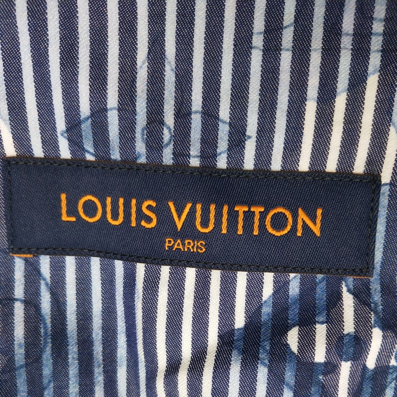 Louis Vuitton Louis Vuitton Monogram Striped Tie-Dye Collared Shirt S Size US S / EU 44-46 / 1 - 9 Thumbnail