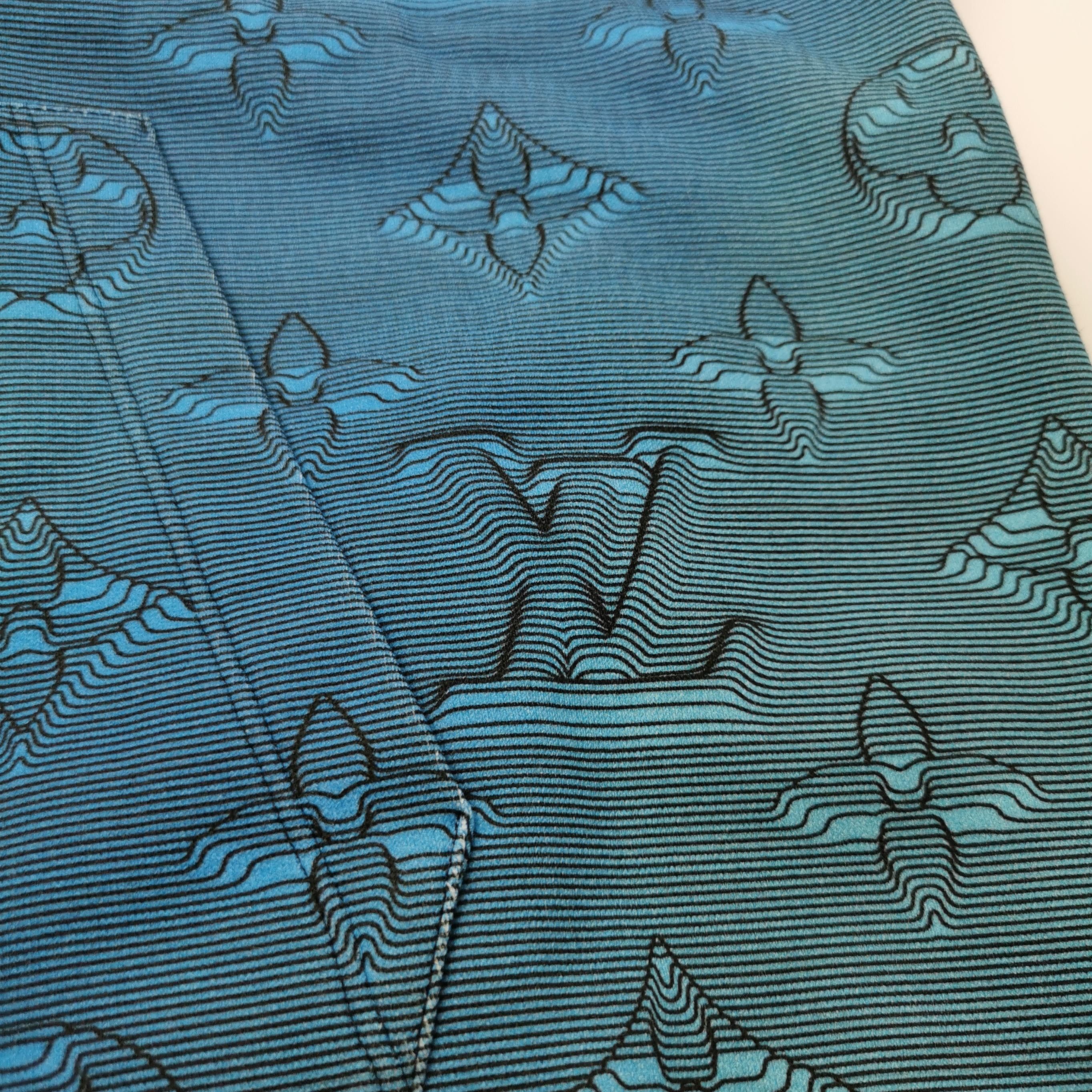 Louis Vuitton Louis Vuitton Blue Monogram Gradient Hoodie M Size US XXL / EU 58 / 5 - 6 Thumbnail