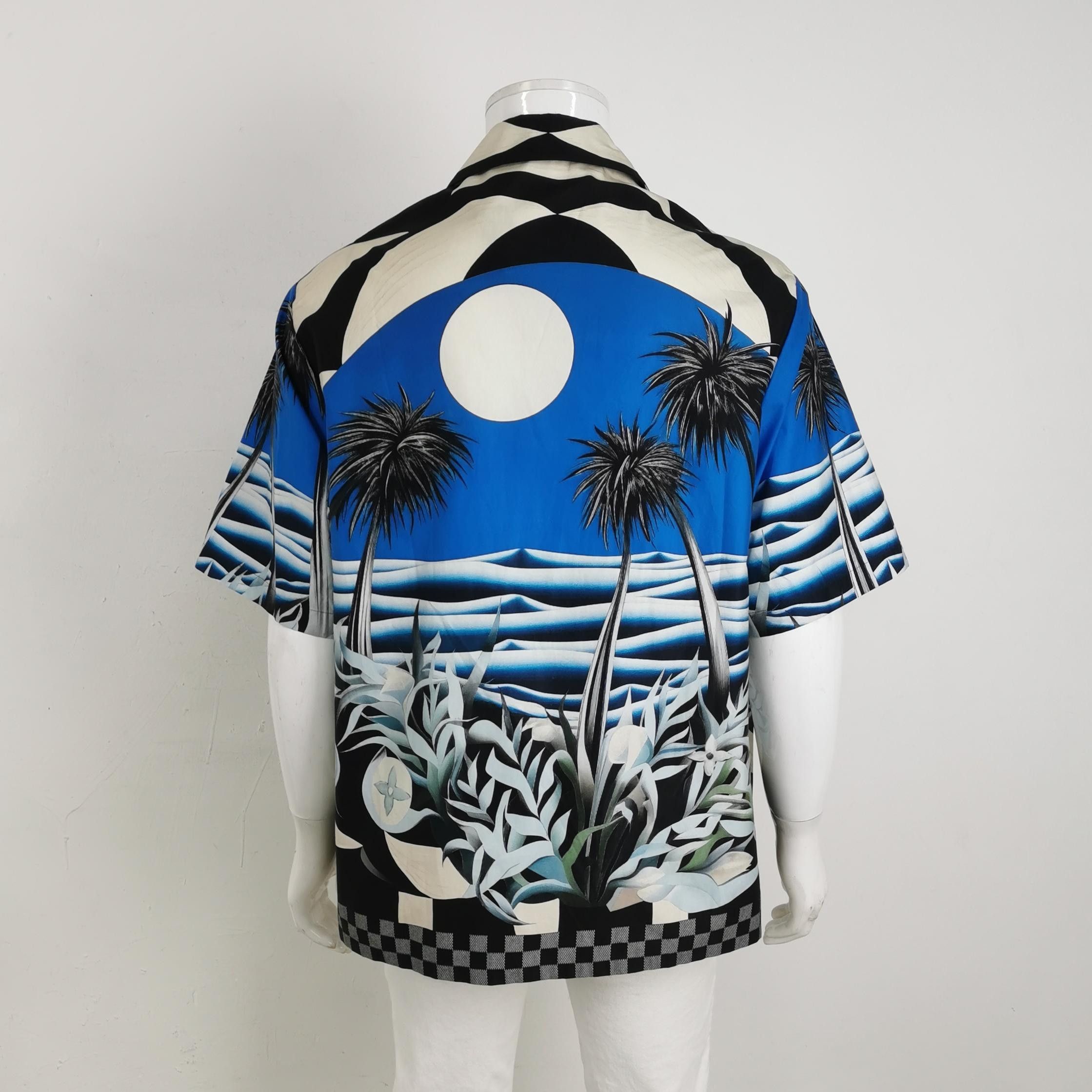Louis Vuitton Louis Vuitton XL Palm Print Short-Sleeve Shirt Size US XL / EU 56 / 4 - 4 Thumbnail