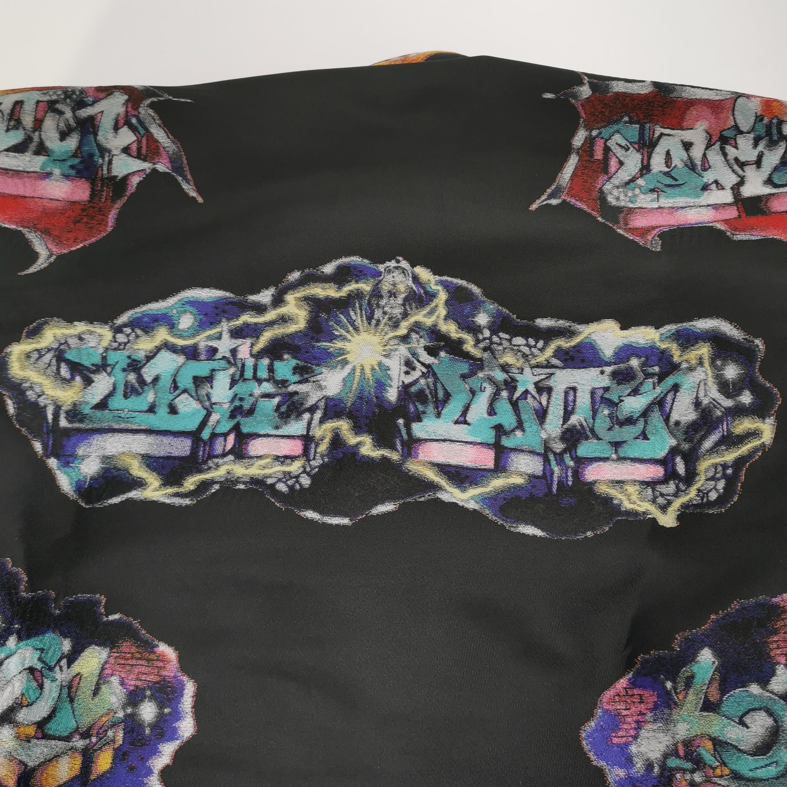 Louis Vuitton Louis Vuitton Graphic Print Shorts Size 44 Size US 34 / EU 50 - 6 Thumbnail