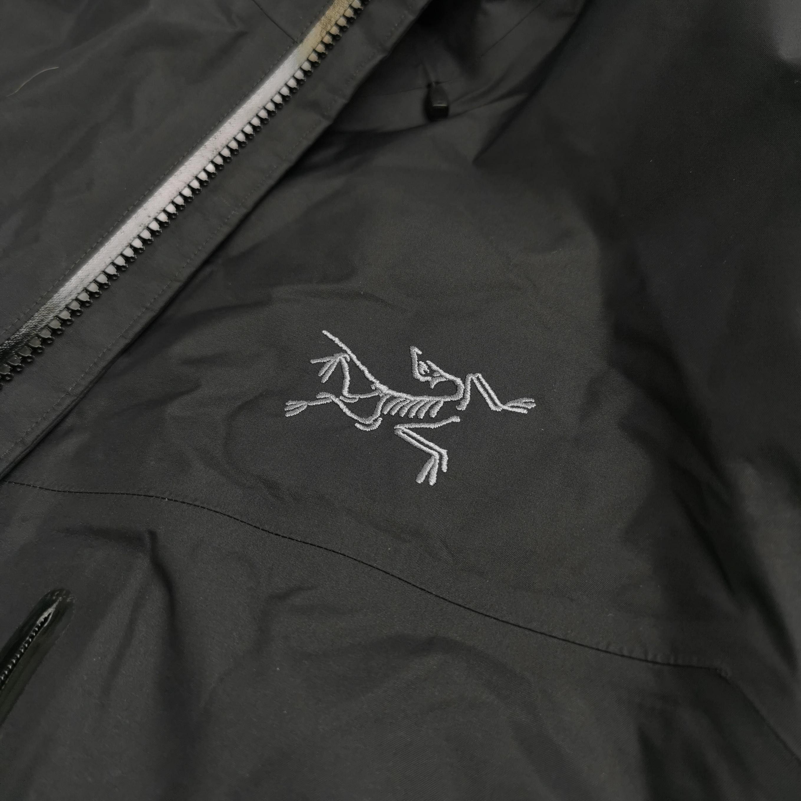 Louis Vuitton Black Hooded Zip Jacket with Logo Size US XL / EU 56 / 4 - 8 Thumbnail