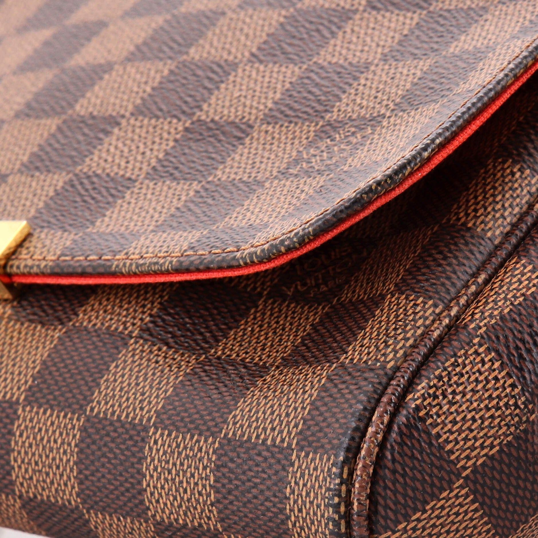 Louis Vuitton Favorite Handbag Size ONE SIZE - 7 Thumbnail