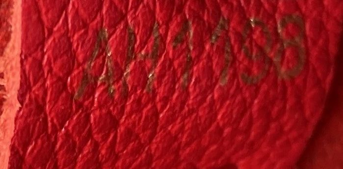 Louis Vuitton Victoire Handbag Size ONE SIZE - 9 Thumbnail