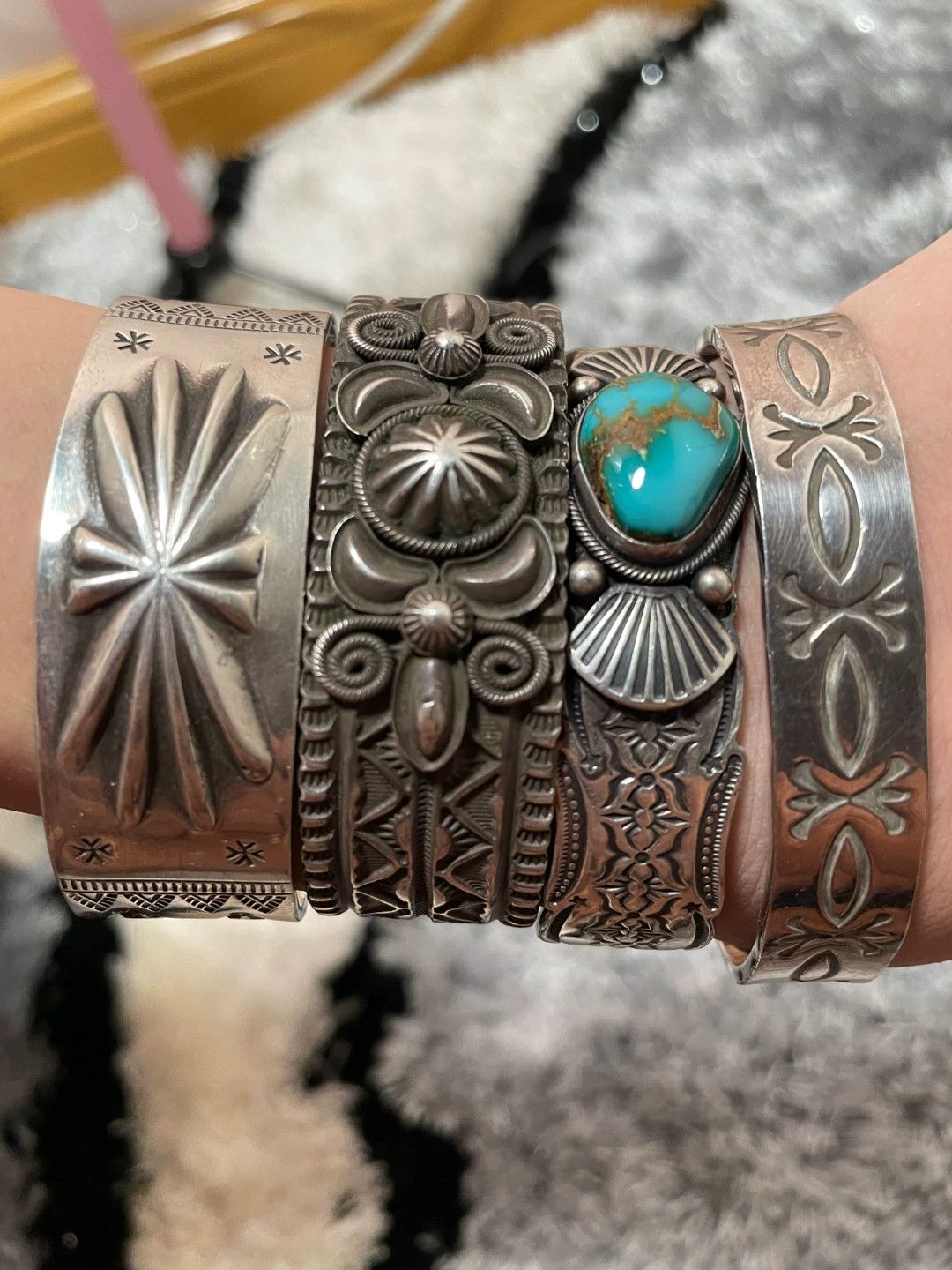 Japanese Brand Navajo 90s Hand-Engraved Silver Bracelet Size ONE SIZE - 4 Thumbnail