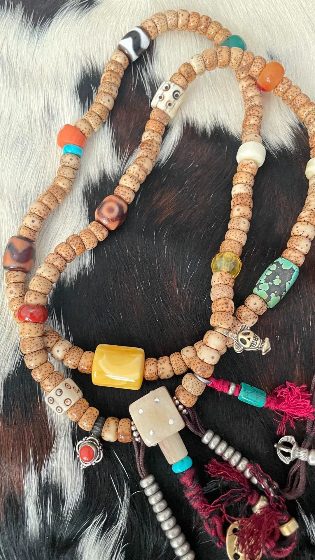 Japanese Brand Tibetan Cow Bone 108 Bead Bracelet Size ONE SIZE - 5 Thumbnail
