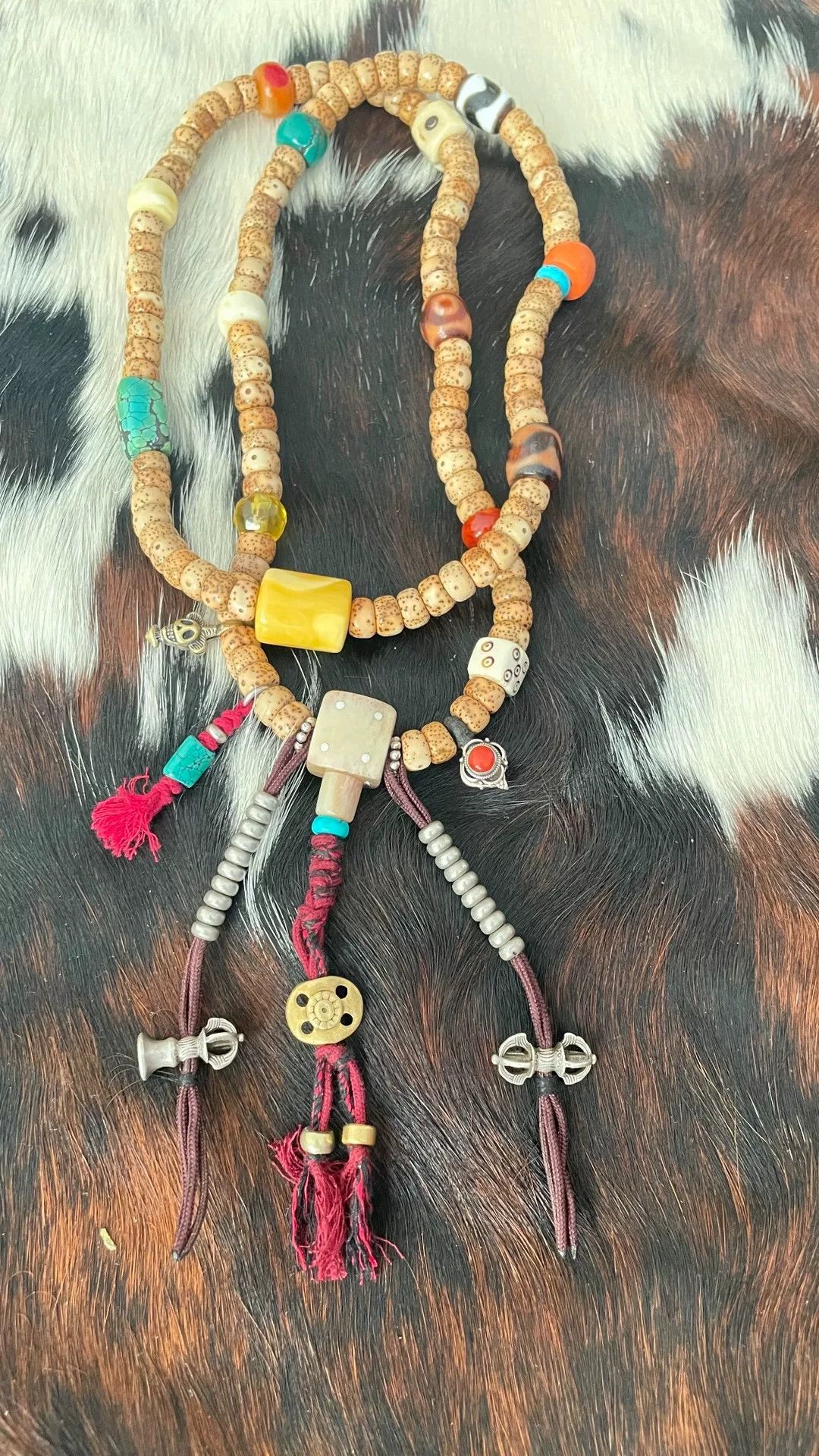 Japanese Brand Tibetan Cow Bone 108 Bead Bracelet Size ONE SIZE - 3 Thumbnail