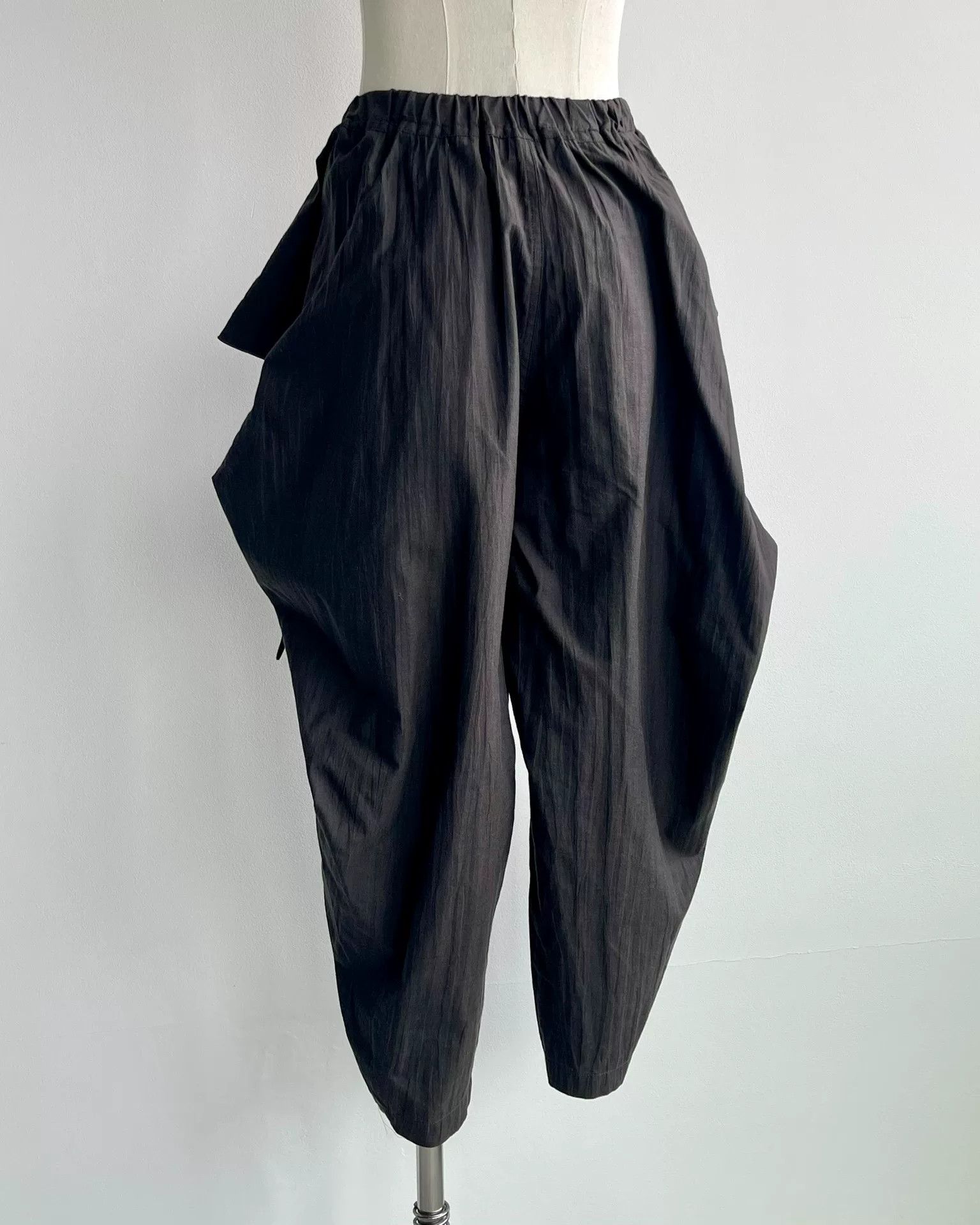 Japanese Brand Gray Wide-Leg Pants with Ties Size 26" / US 2 / IT 38 - 5 Thumbnail