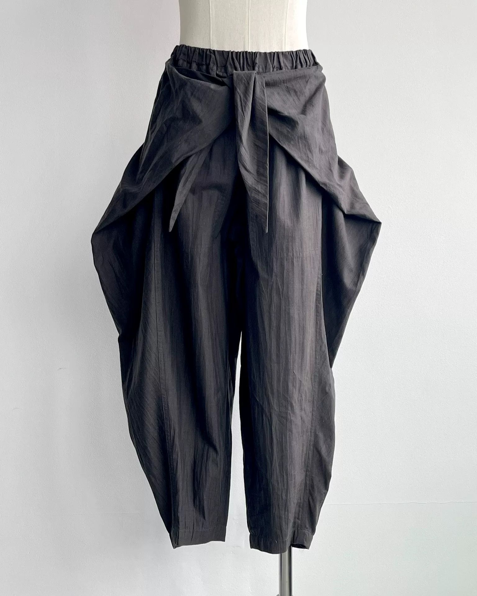 Japanese Brand Gray Wide-Leg Pants with Ties Size 26" / US 2 / IT 38 - 6 Thumbnail