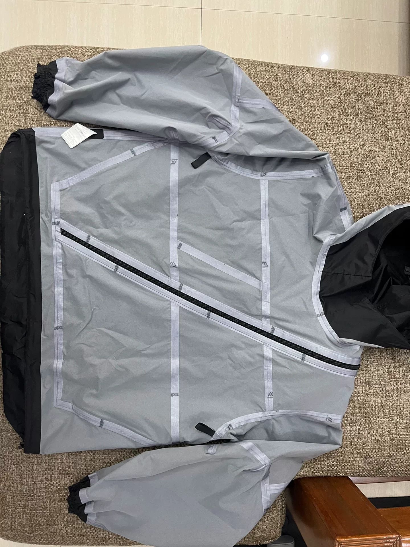 CMF Outdoor Garment Comfy Outdoor Diver Shell Pullover Jacket Size US L / EU 52-54 / 3 - 4 Thumbnail