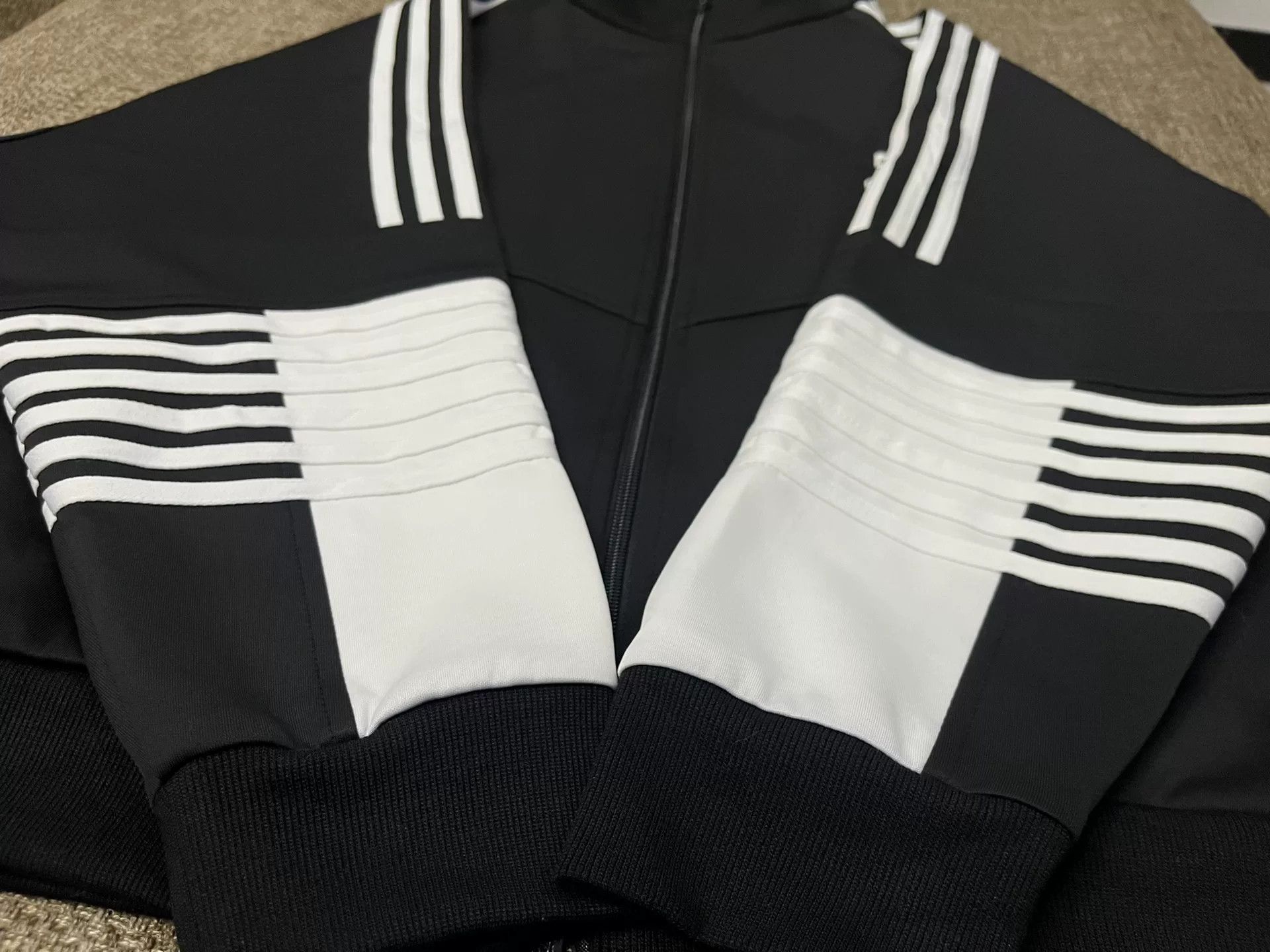 DISCOVERED Black and White Striped Sportswear Set Size US S / EU 44-46 / 1 - 6 Thumbnail