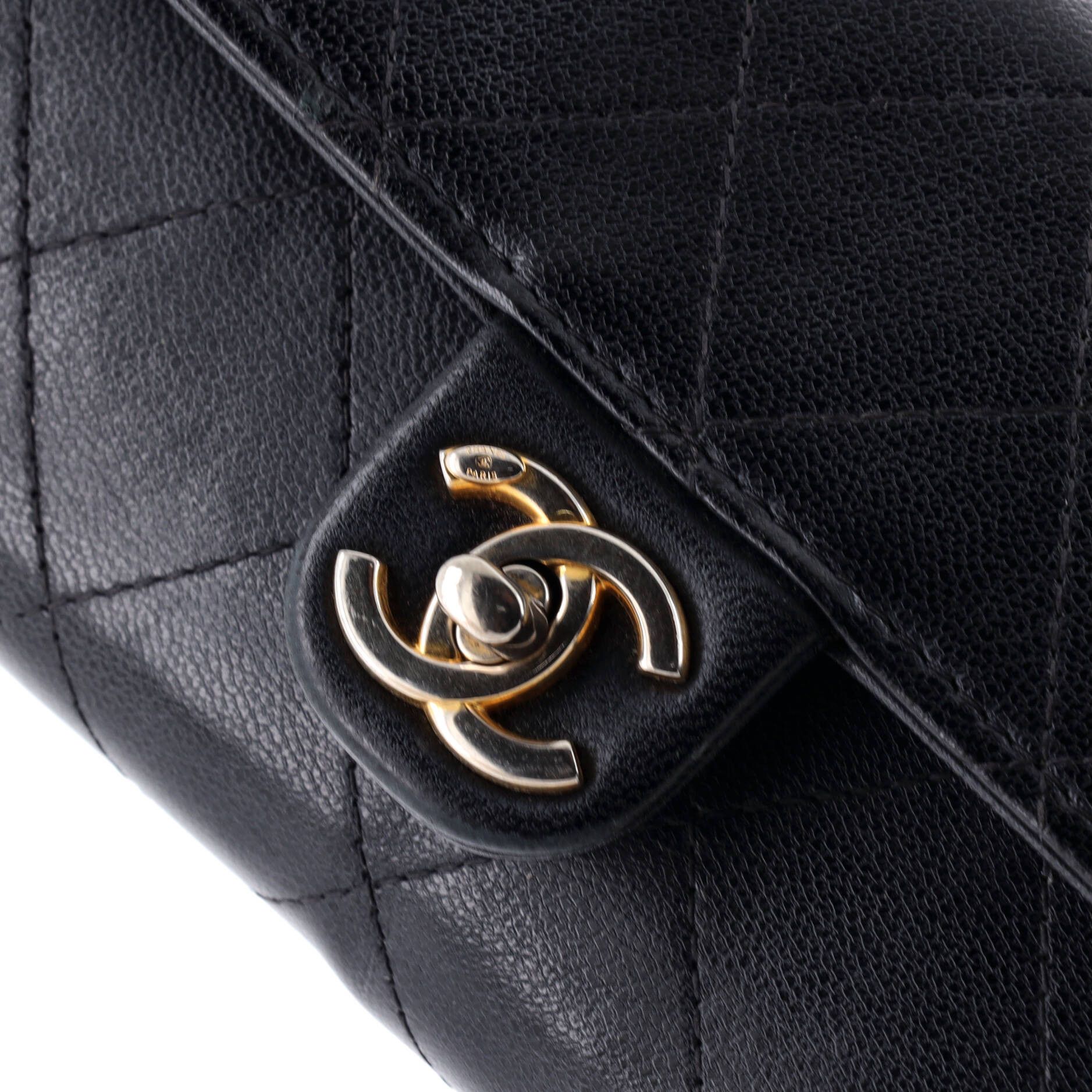 Chanel Chic Pearls Clutch with Chain Size ONE SIZE - 7 Thumbnail