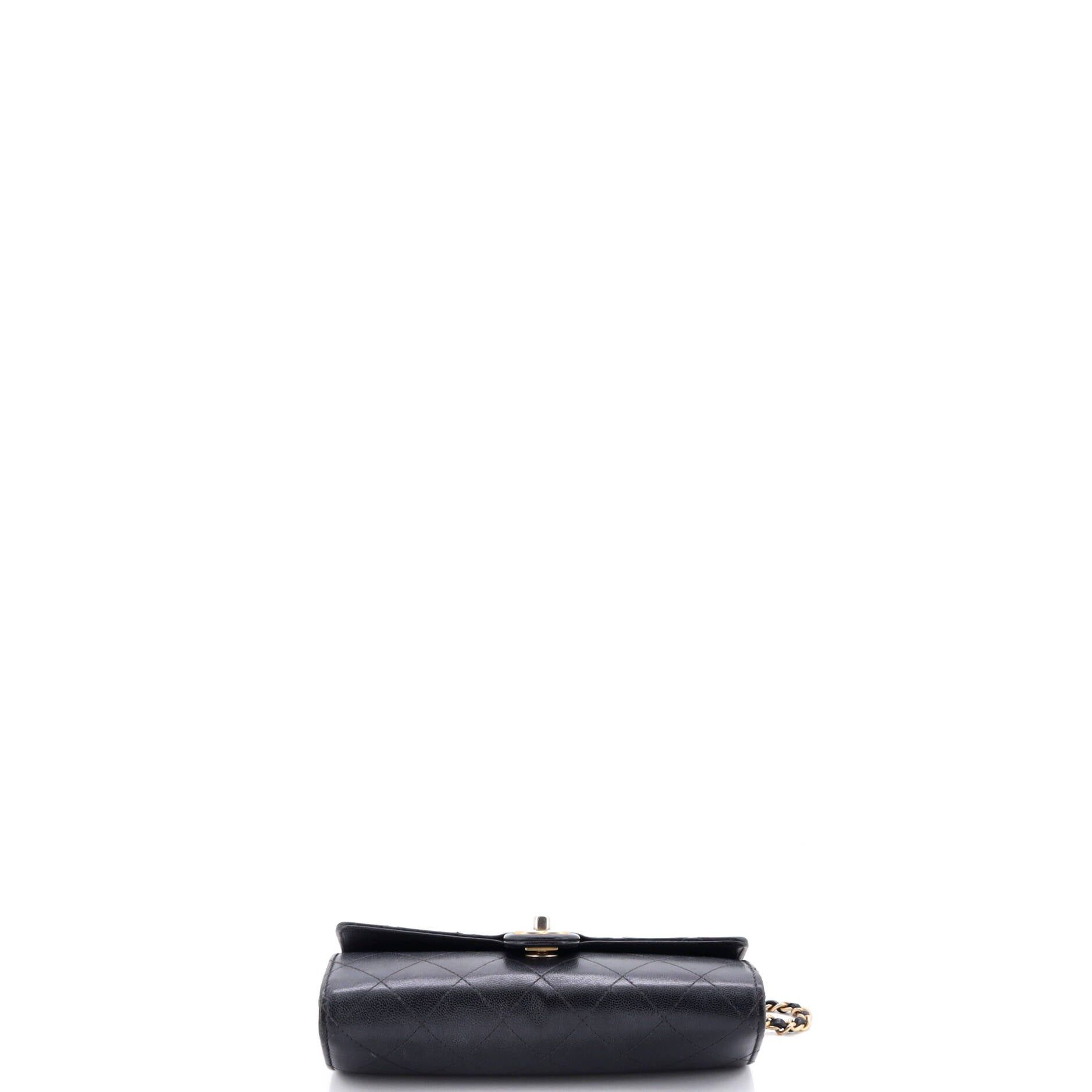 Chanel Chic Pearls Clutch with Chain Size ONE SIZE - 5 Thumbnail