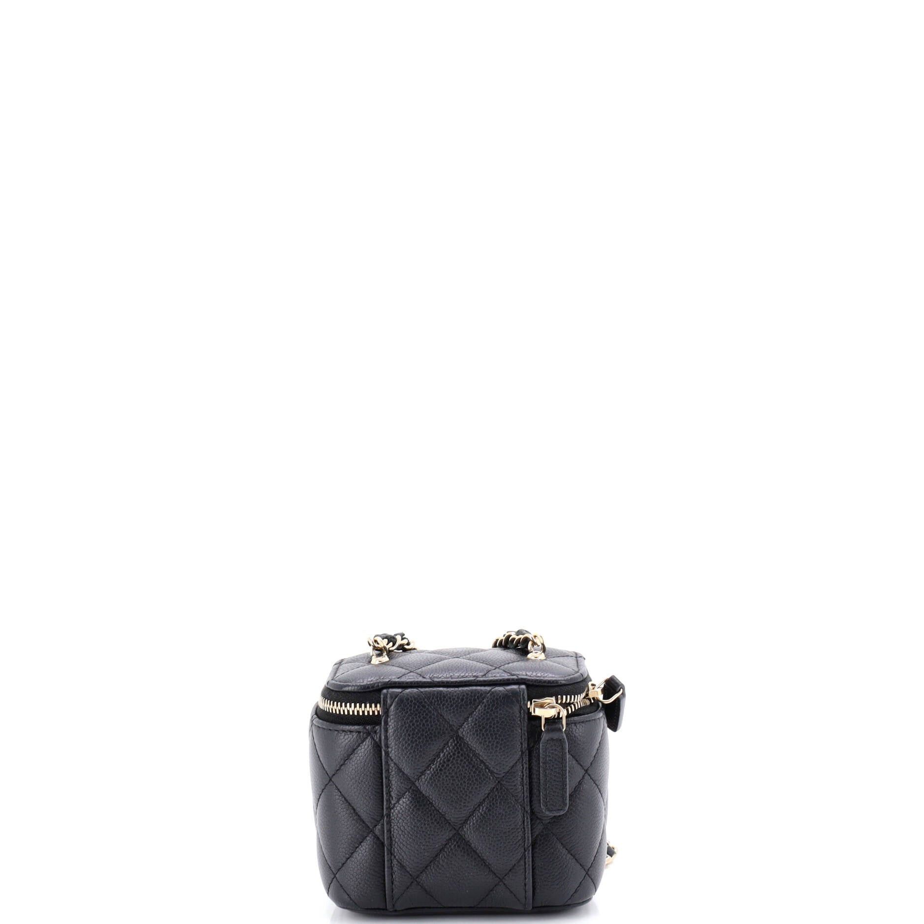 Chanel Tiny CC Link Vanity Case with Chain Size ONE SIZE - 3 Thumbnail