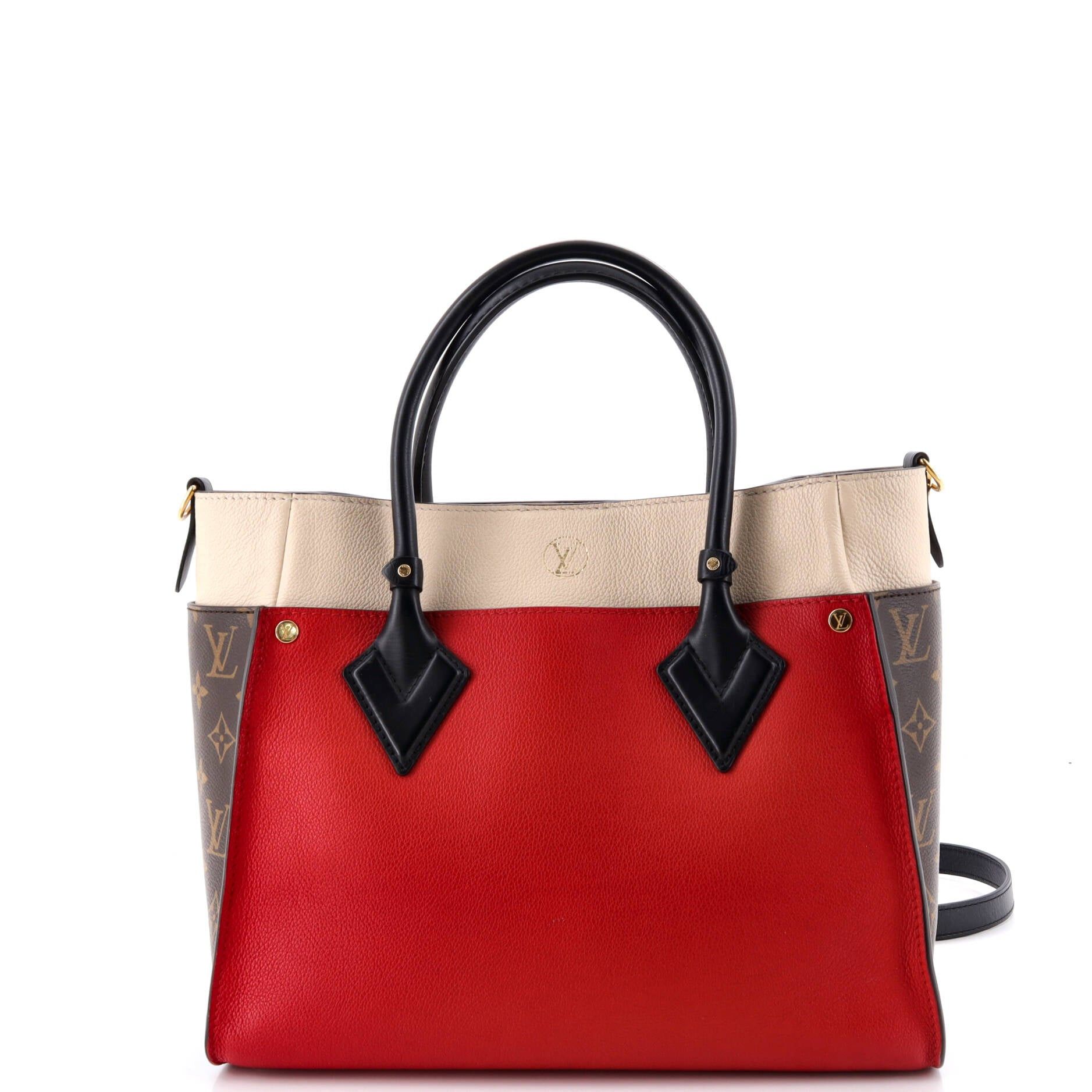 Louis Vuitton On My Side Tote Size ONE SIZE - 3 Thumbnail