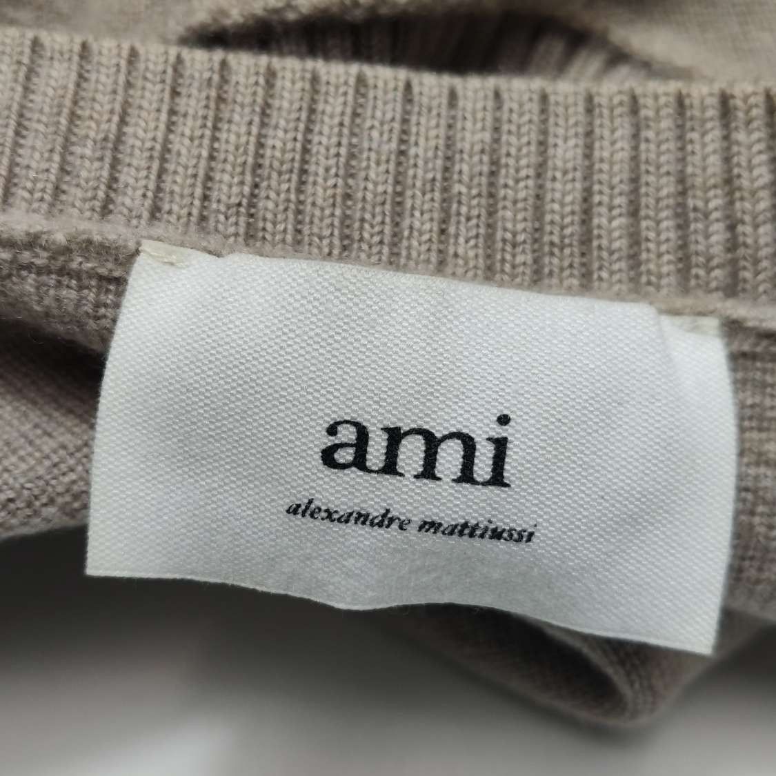 Louis Vuitton AMI Alexandre Mattiussi Wool Heart Round Neck Sweater L Size US L / EU 52-54 / 3 - 10 Thumbnail
