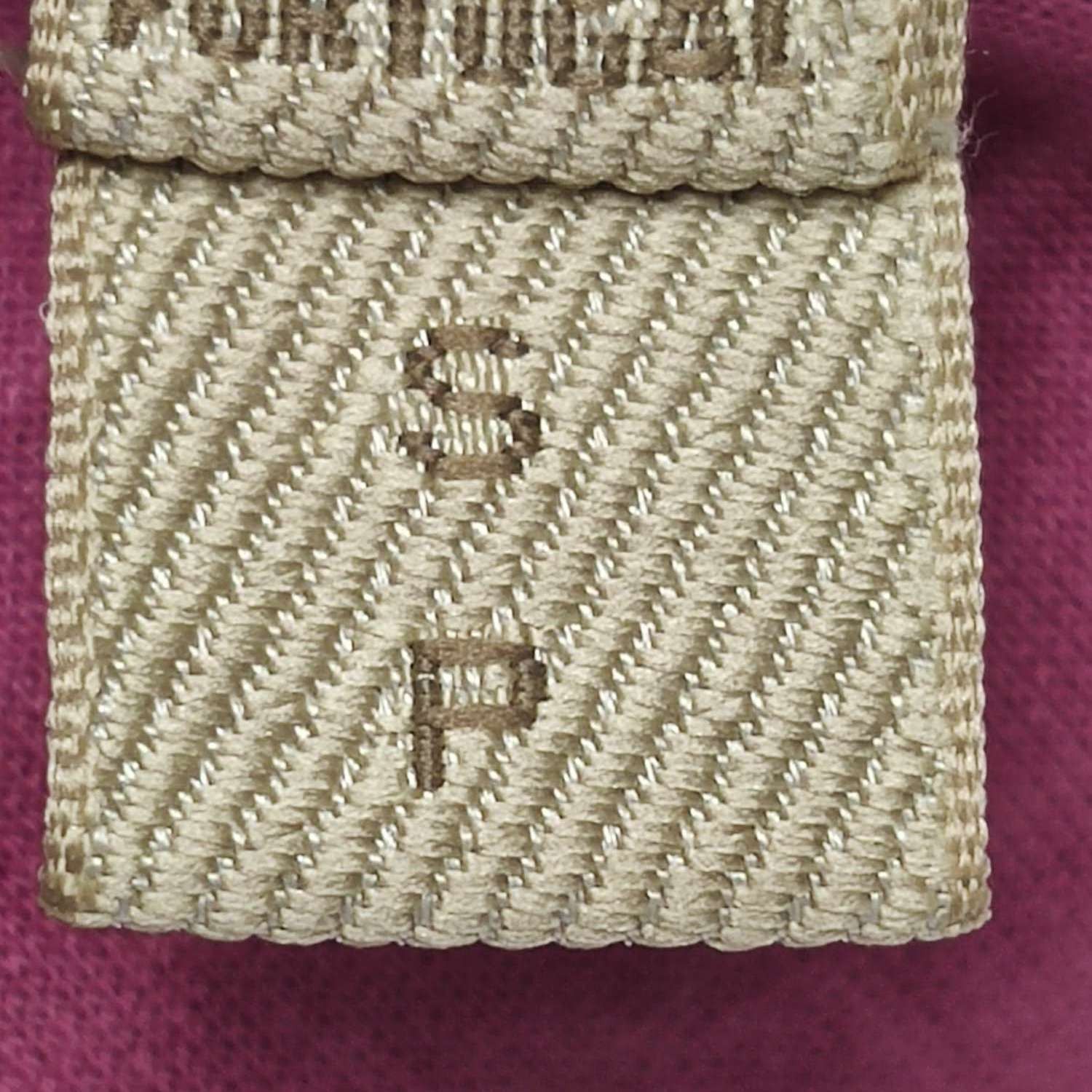 Louis Vuitton Burberry Brit V-Neck Solid T-Shirt S Size US S / EU 44-46 / 1 - 10 Thumbnail