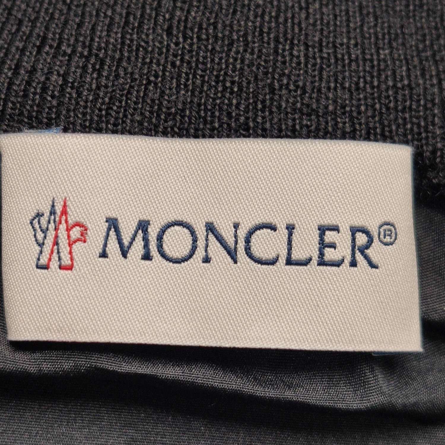Moncler Moncler XS Solid Hooded Vintage Coat Size US M / EU 48-50 / 2 - 10 Thumbnail