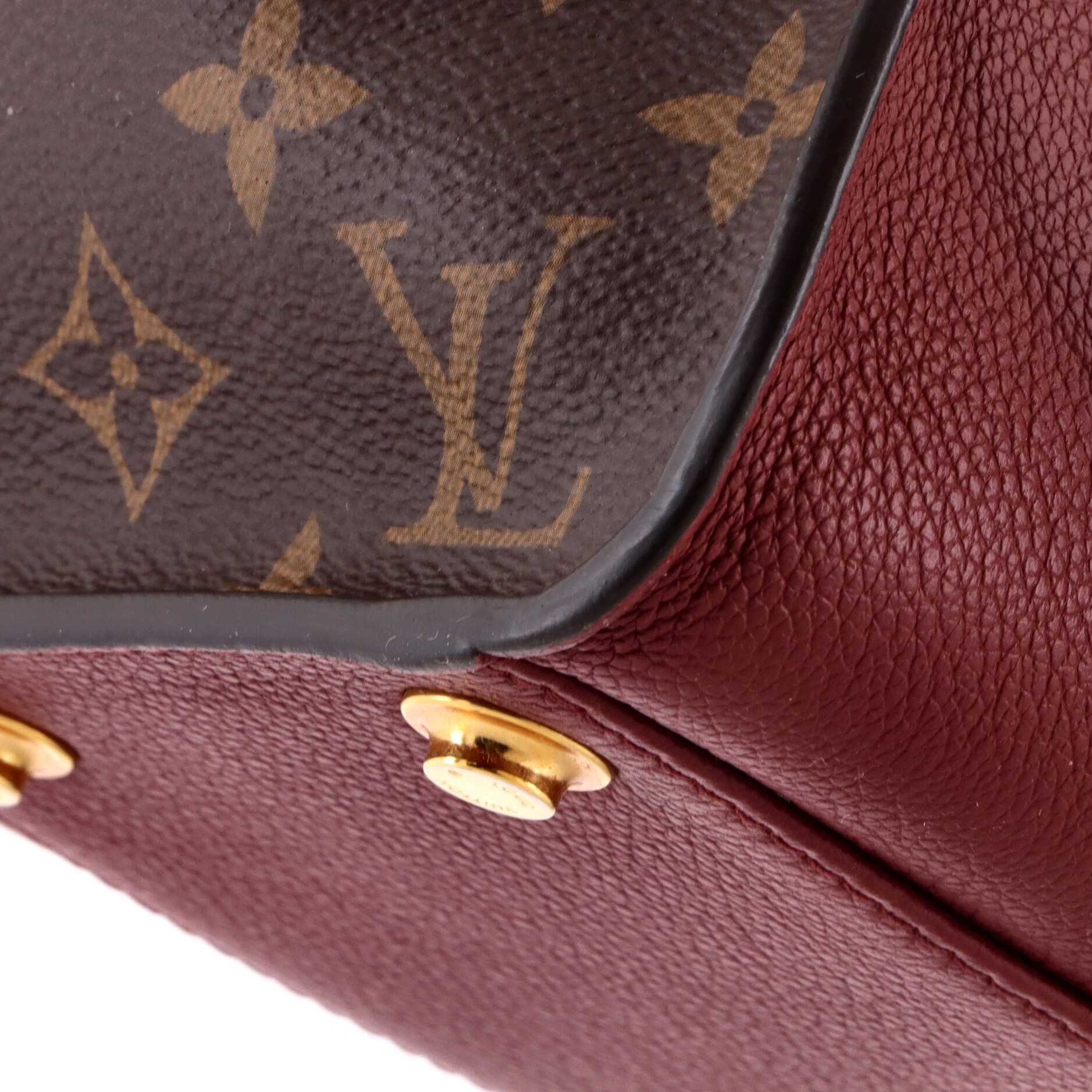 Louis Vuitton On My Side Tote Size ONE SIZE - 7 Thumbnail