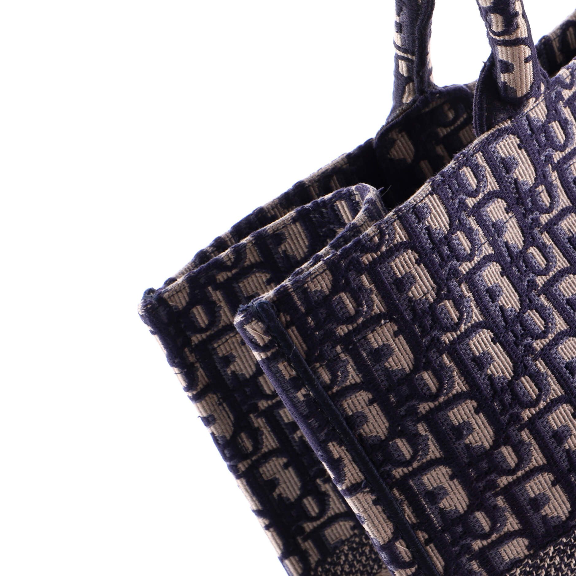 Dior Book Tote Size ONE SIZE - 7 Thumbnail