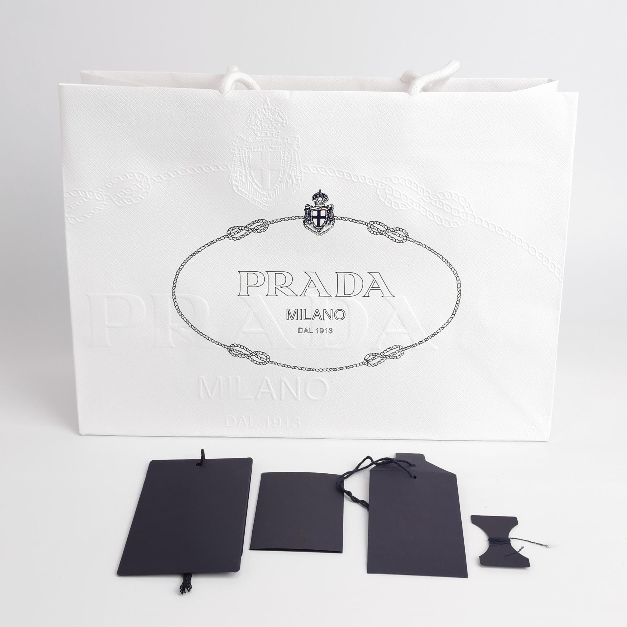 Prada Prada Wool Solid Lapel Knit Sweater M Size US M / EU 48-50 / 2 - 5 Thumbnail