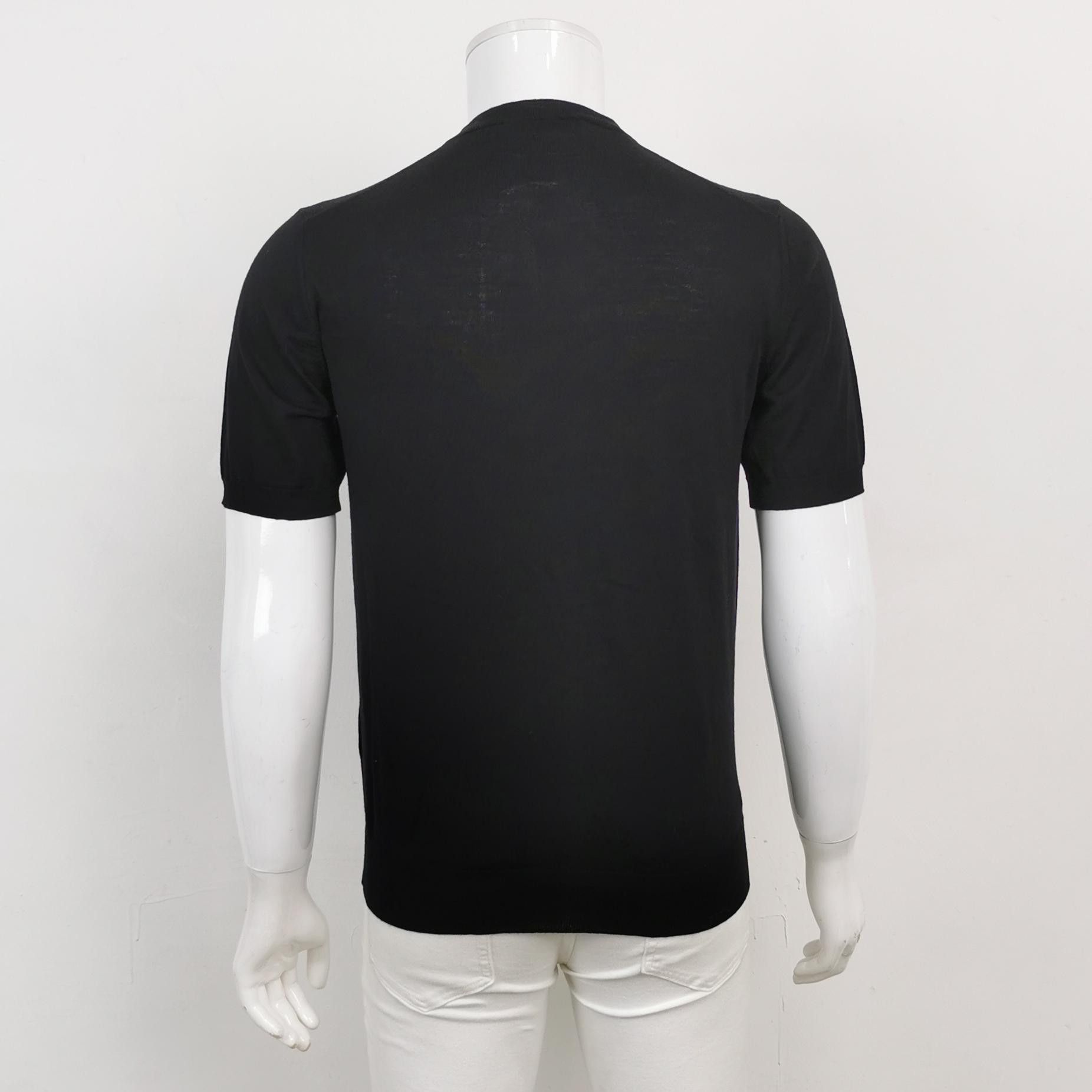 Prada Prada Black Short-Sleeve XS Top Size US S / EU 44-46 / 1 - 3 Thumbnail