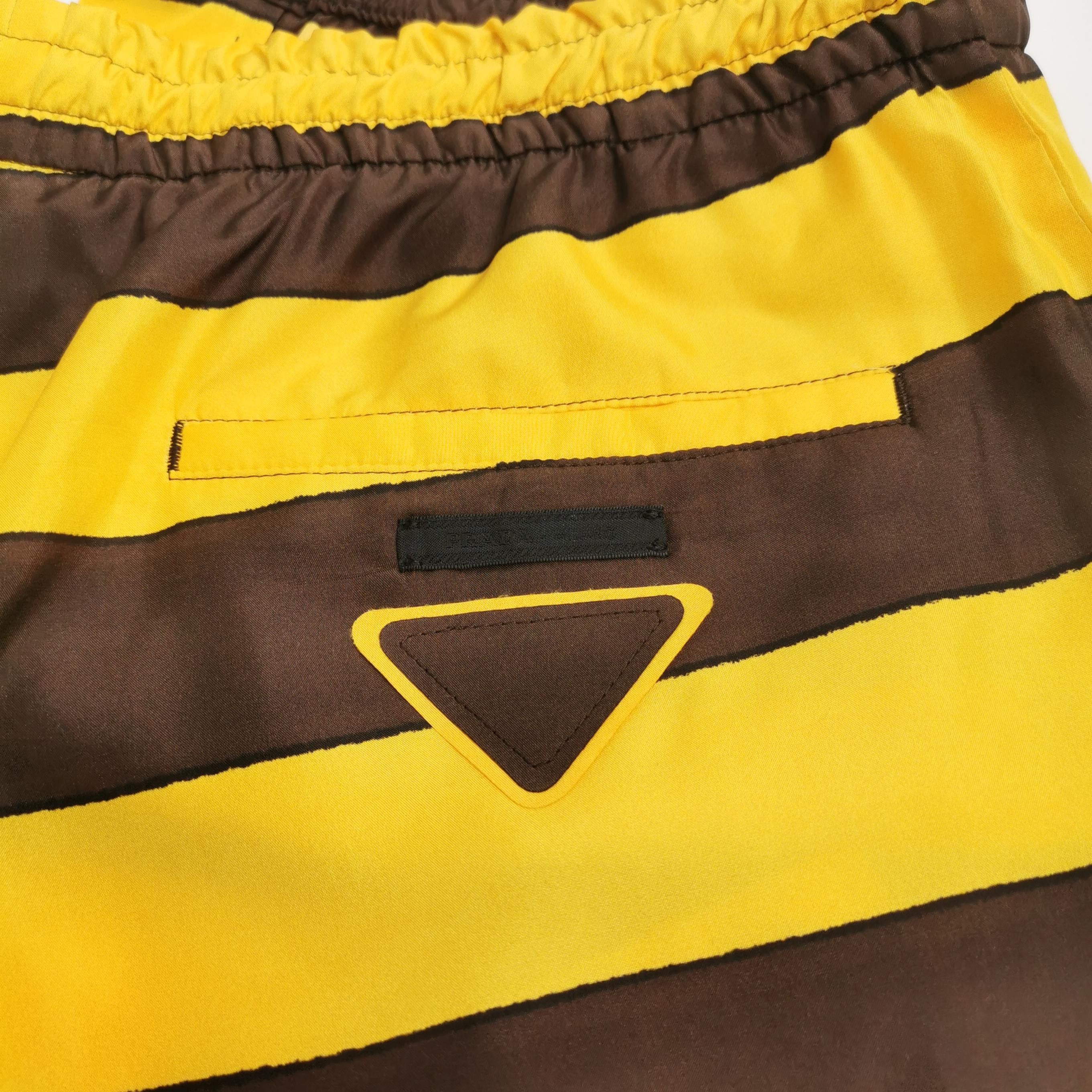 Prada Prada Yellow Black Striped Shorts L Size US 32 / EU 48 - 5 Thumbnail