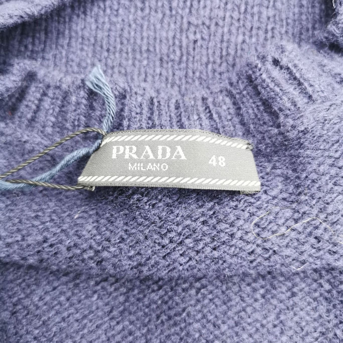 Prada Prada Wool Solid Round Neck Sweater M/48 Size US M / EU 48-50 / 2 - 9 Thumbnail