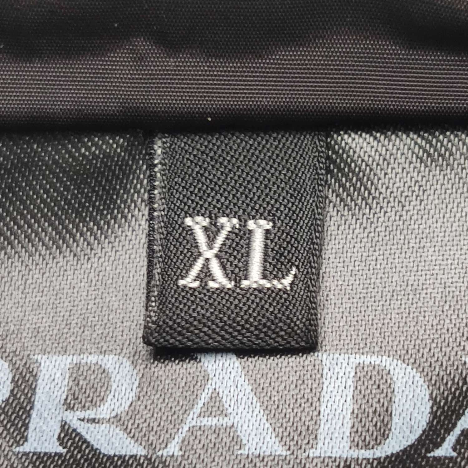 Prada Prada Geometric Pattern Hooded Jacket L/52 Size US L / EU 52-54 / 3 - 12 Thumbnail