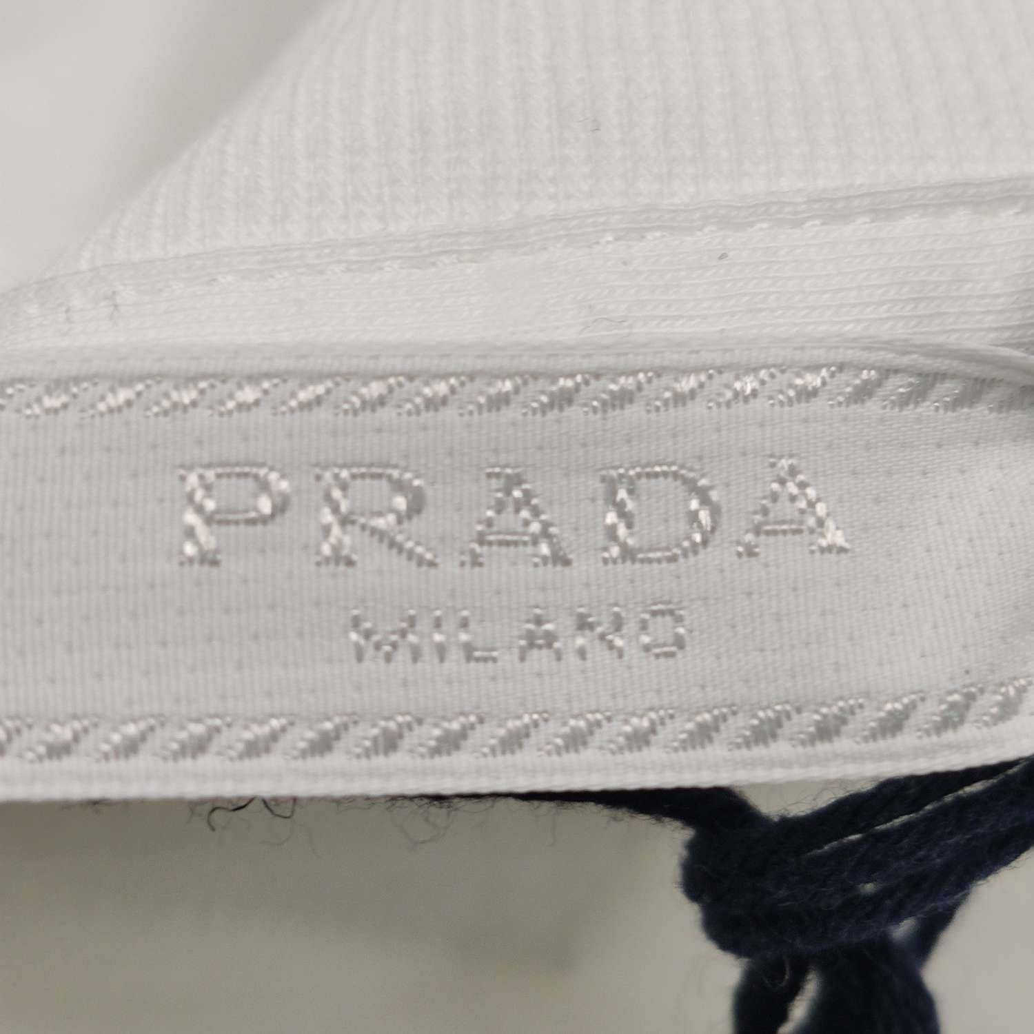 Prada Prada White Crewneck Long-Sleeve Printed Sweater Size US M / EU 48-50 / 2 - 10 Thumbnail