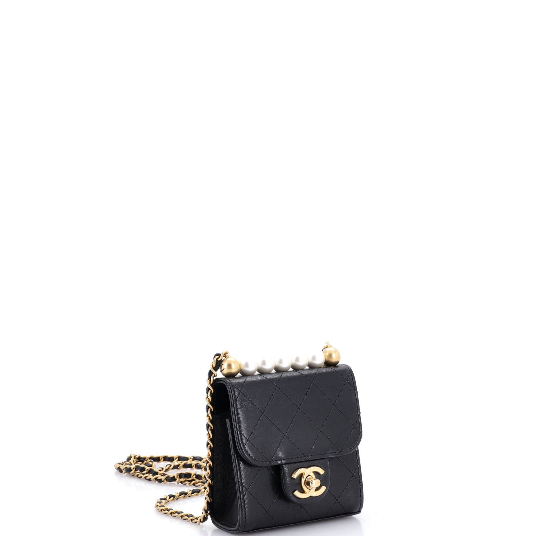 Chanel Chic Pearls Flap Clutch with Chain Size ONE SIZE - 2 Thumbnail