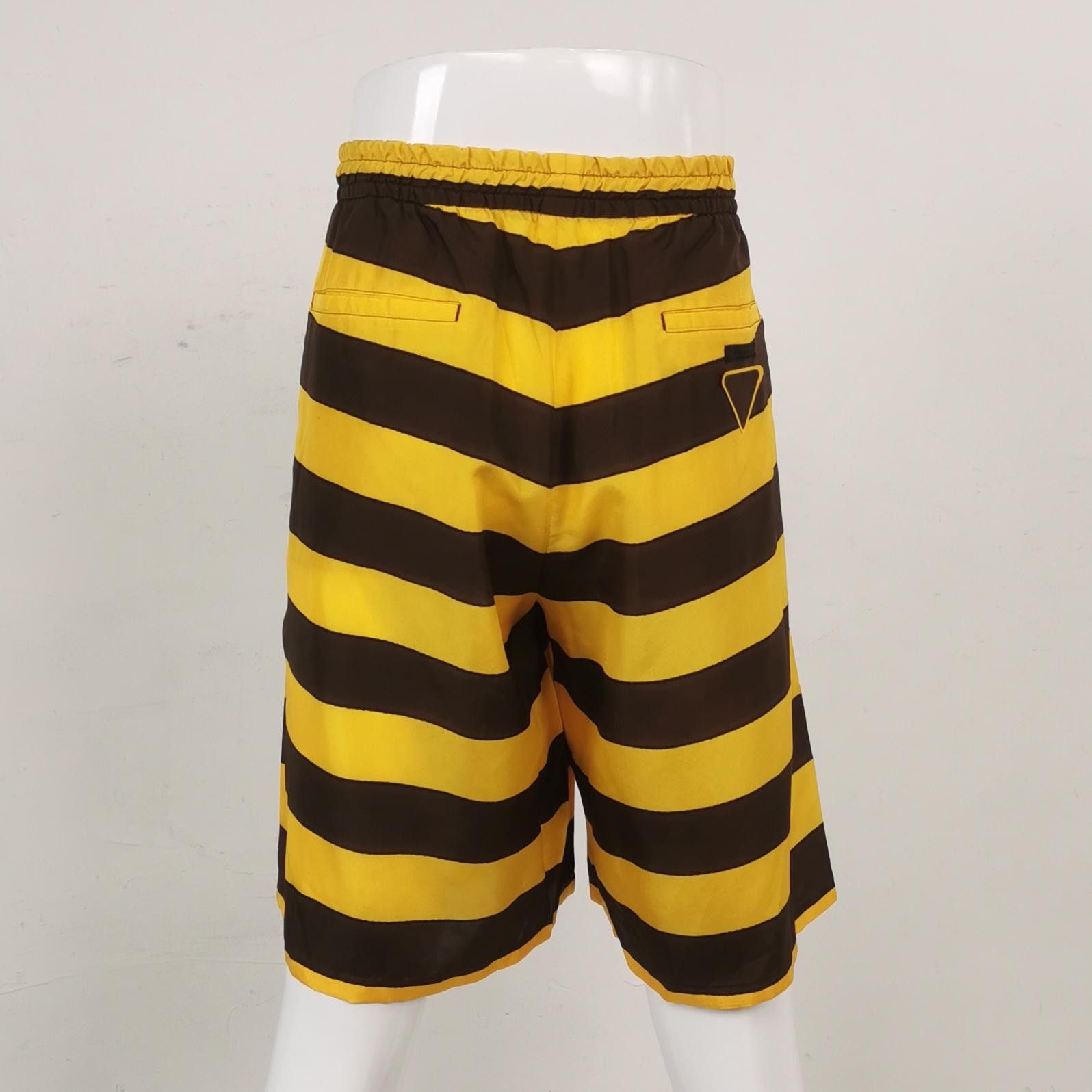 Prada Yellow & Black Striped Casual Shorts Size US 32 / EU 48 - 4 Thumbnail