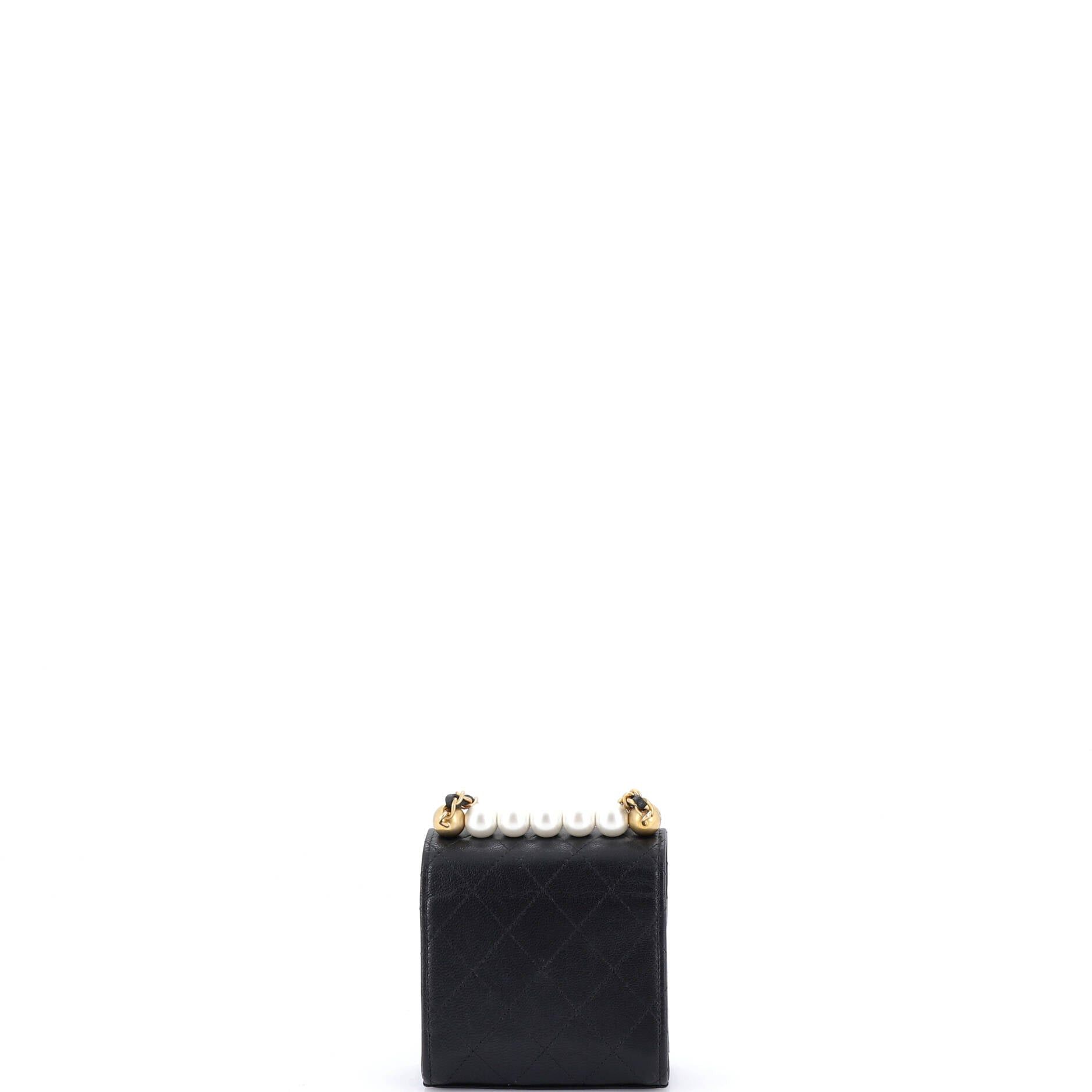 Chanel Chic Pearls Flap Clutch with Chain Size ONE SIZE - 3 Thumbnail