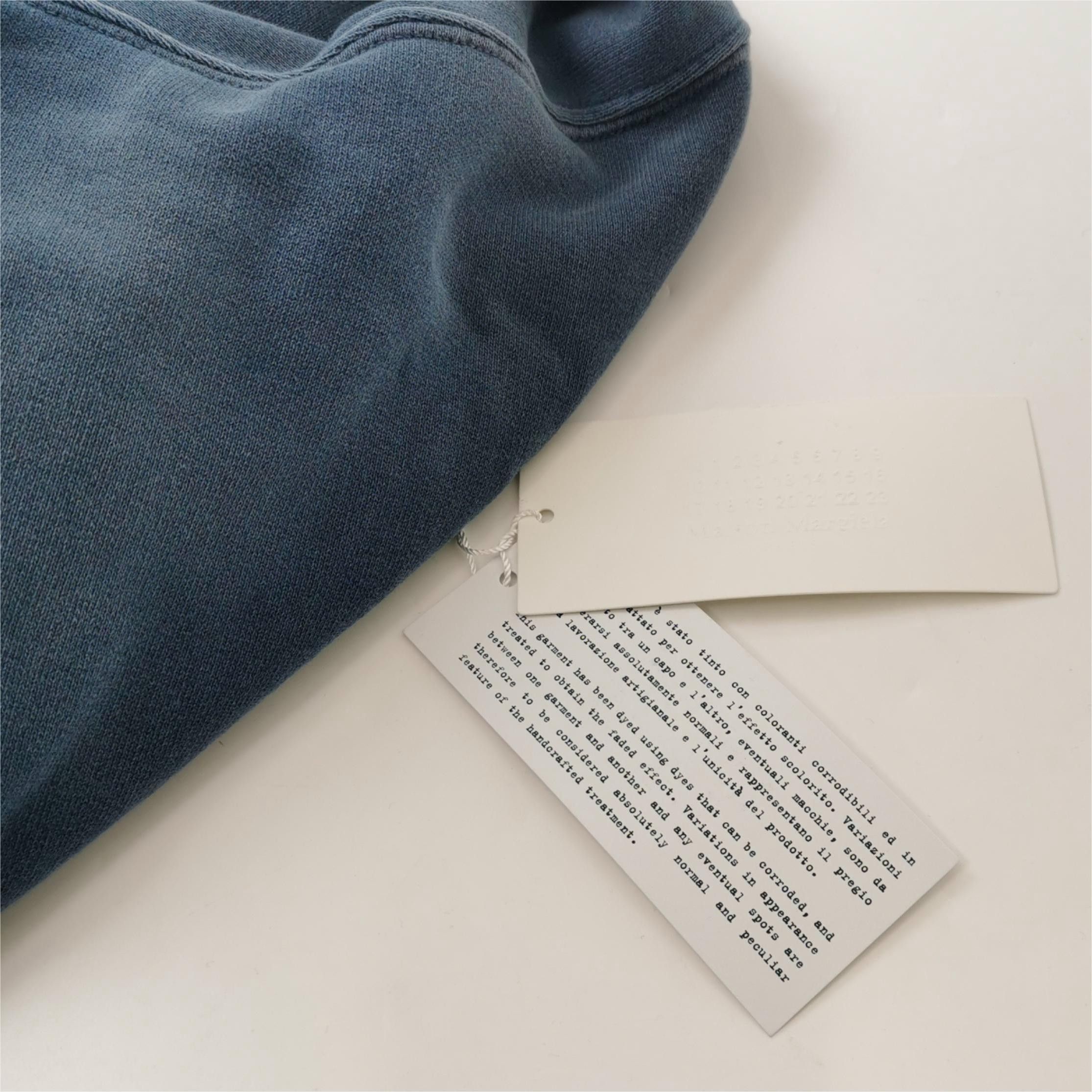 Maison Margiela Margiela Blue Logo Print Sweatshirt Size US M / EU 48-50 / 2 - 25 Thumbnail