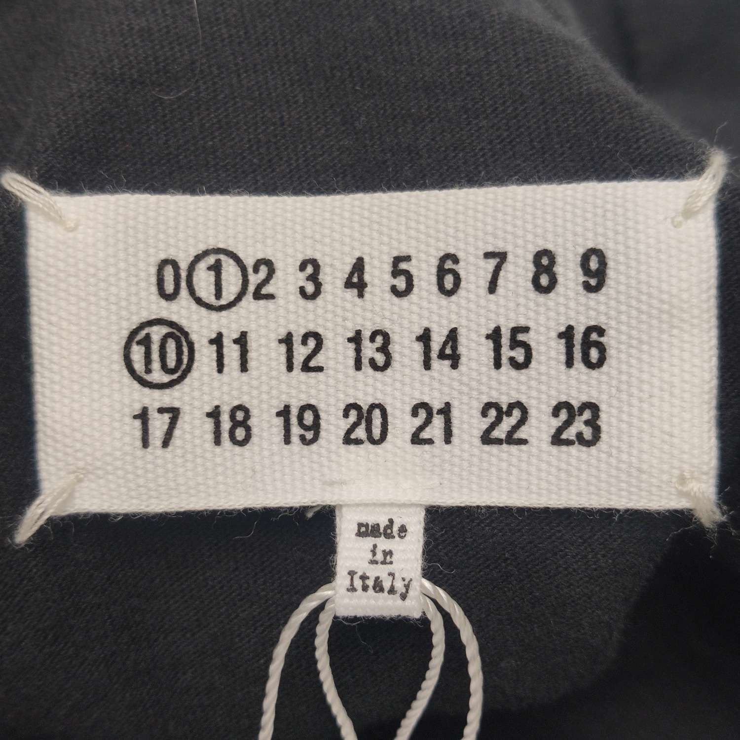 Maison Margiela Maison Margiela XS Cotton Button Collar Short-Sleeve T-Shirt Size US XS / EU 42 / 0 - 25 Thumbnail