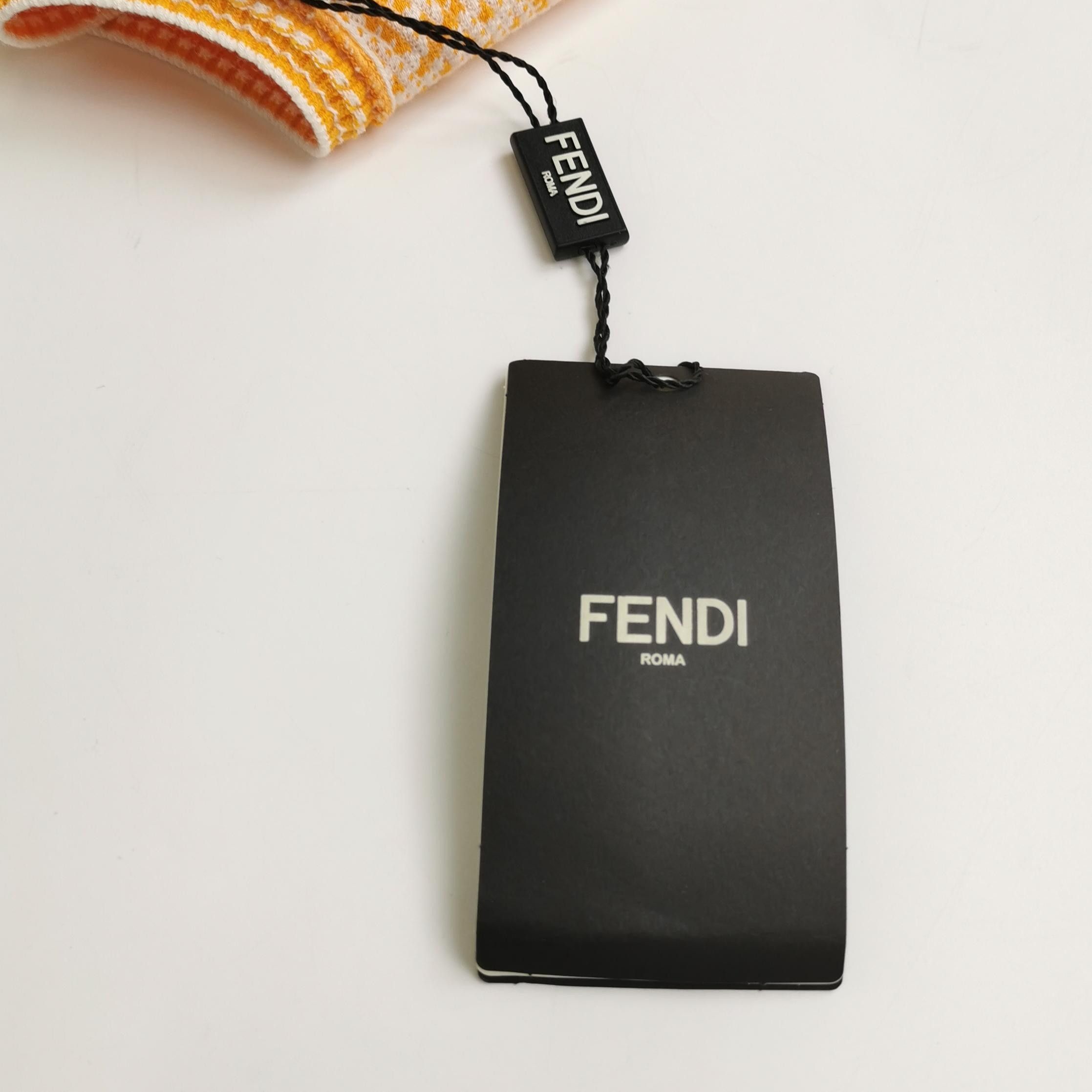 Fendi Fendi Silk Double F Logo Short Sleeve T-Shirt XS Size XS / US 0-2 / IT 36-38 - 6 Thumbnail