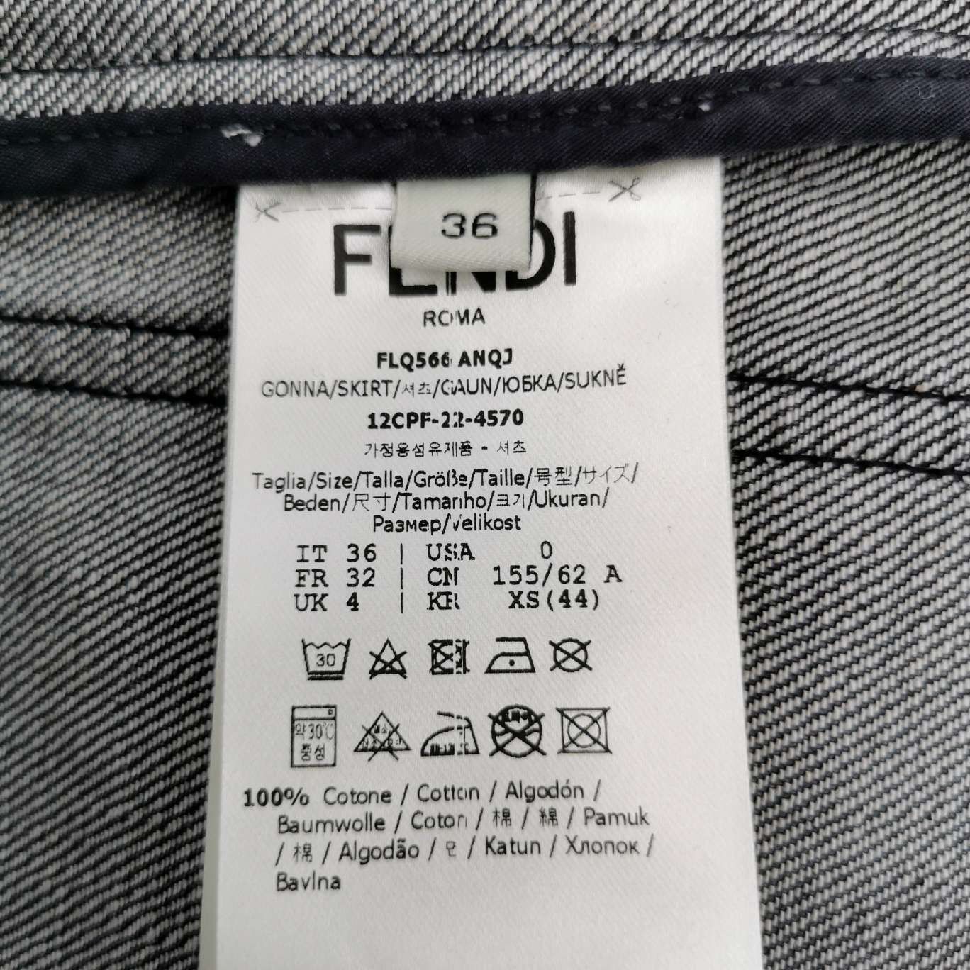 Fendi Fendi Vintage Cargo Denim Skirt S/40 Size 24" / US 00 / IT 34 - 10 Thumbnail