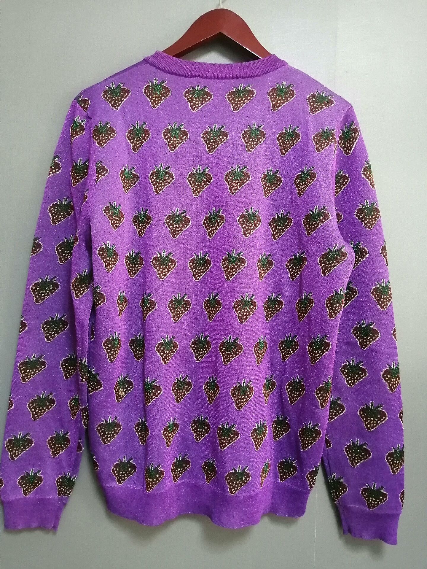 Gucci Gucci Strawberry Purple Knit Sweater Size M / US 6-8 / IT 42-44 - 5 Thumbnail