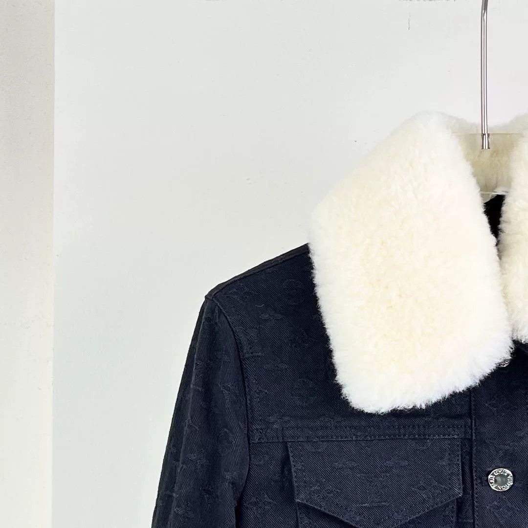 Louis Vuitton Louis Vuitton Black Denim Jacket W/ Shearling Collar Size XS / US 0-2 / IT 36-38 - 3 Thumbnail