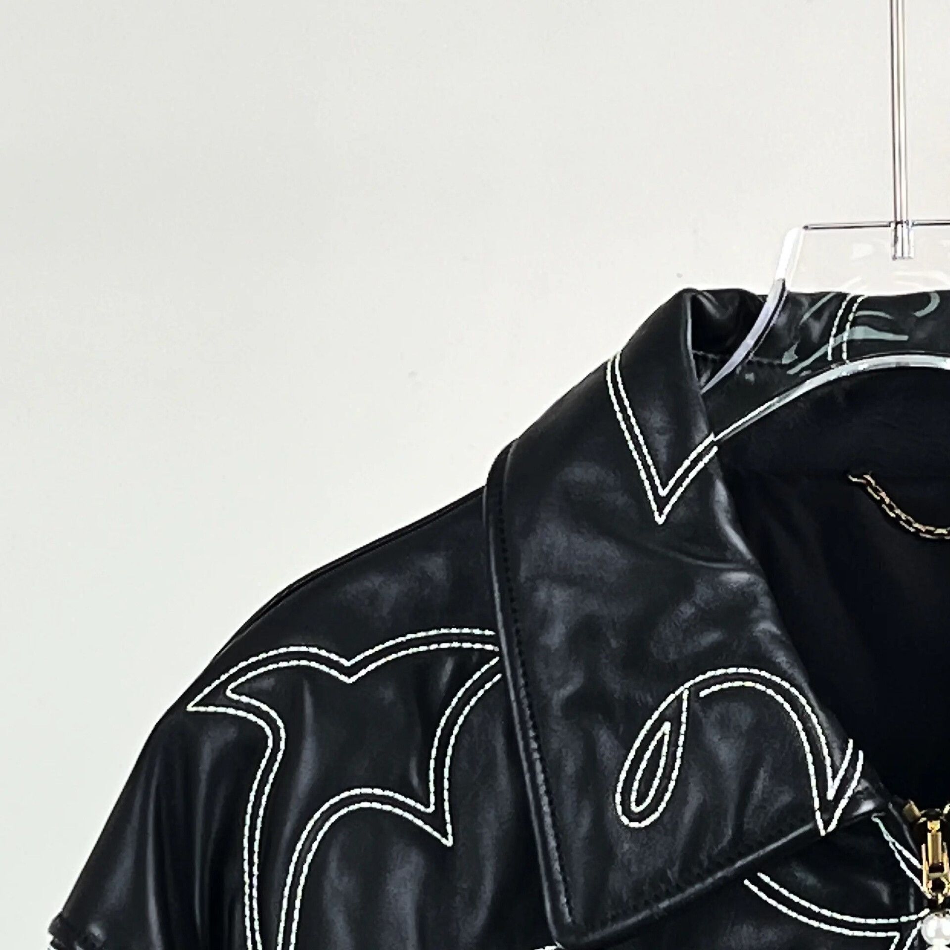Louis Vuitton Louis Vuitton Black Embroidered Leather Jacket Size US M / EU 48-50 / 2 - 4 Thumbnail