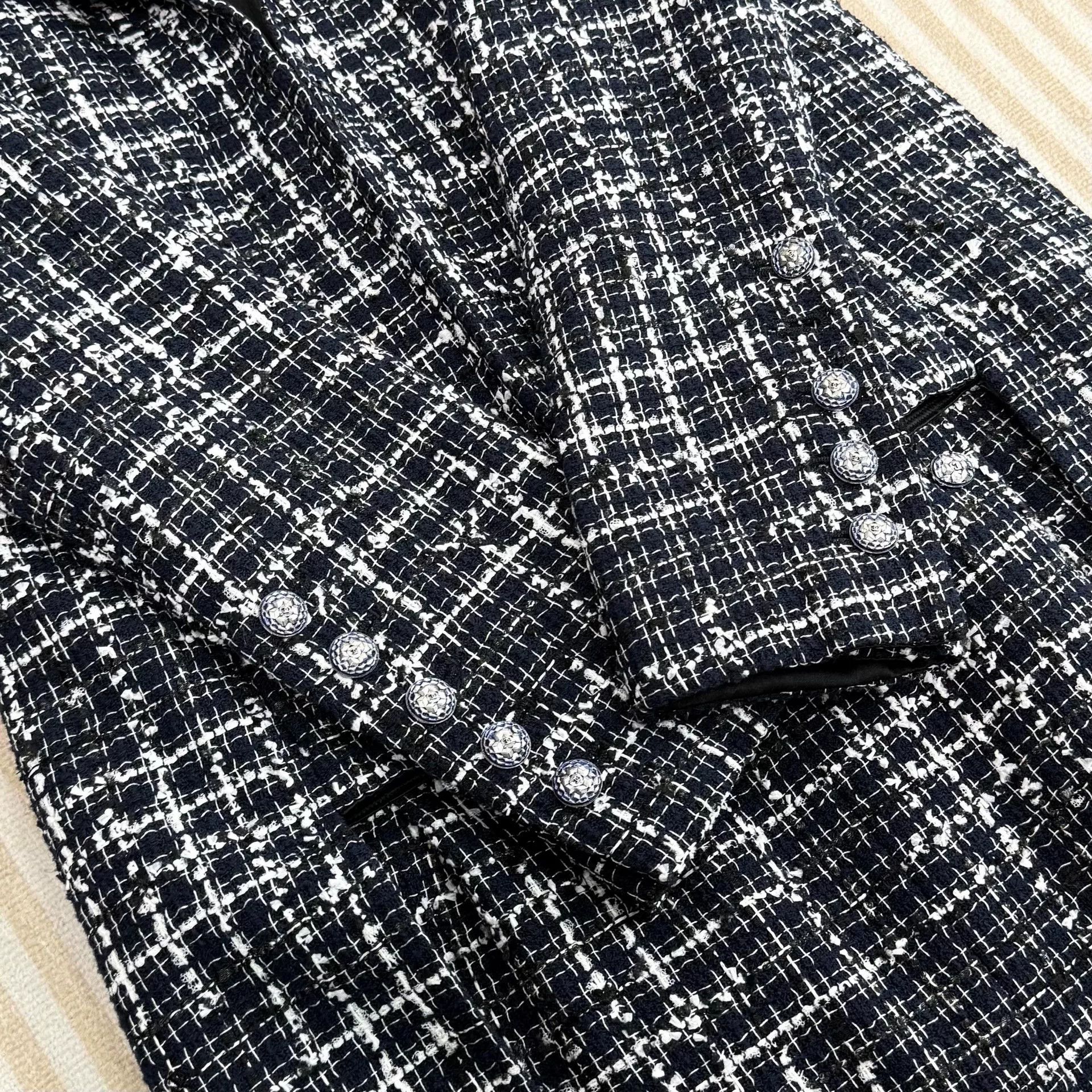 Chanel Chanel Black and White Tweed Set Size XXS / US 00 / IT 34 - 4 Thumbnail